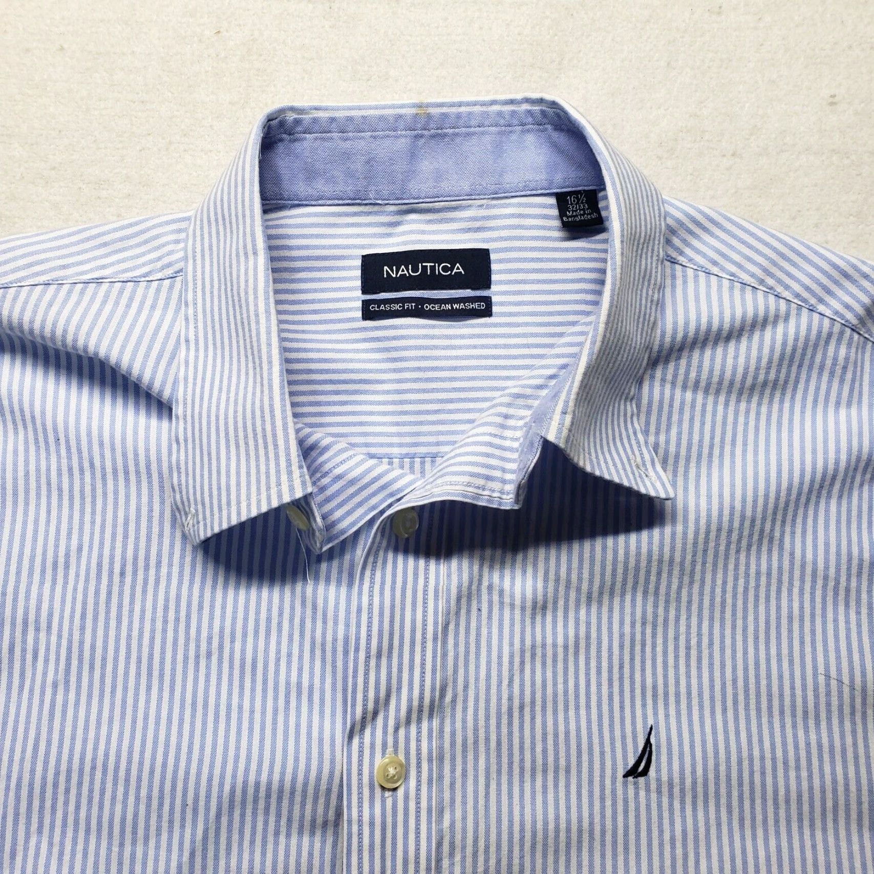 Nautica Nautica Solid Blue Long Sleeve Button-Up Shirt Men's 16.5 Regular Size US L / EU 52-54 / 3 - 2 Thumbnail