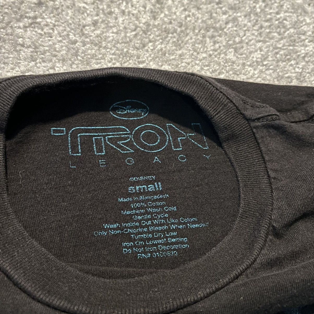 Disney × Vintage Vintage Disney Tron Legacy Daft Punk Movie Promo Graphic Tee Size US S / EU 44-46 / 1 - 5 Thumbnail