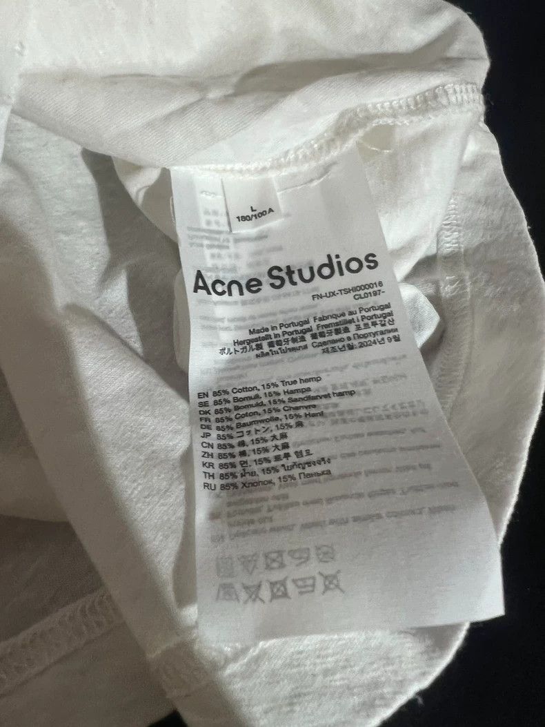 Acne Studios Acne Studios A white long-sleeved top with an aged letter Size US L / EU 52-54 / 3 - 4 Thumbnail