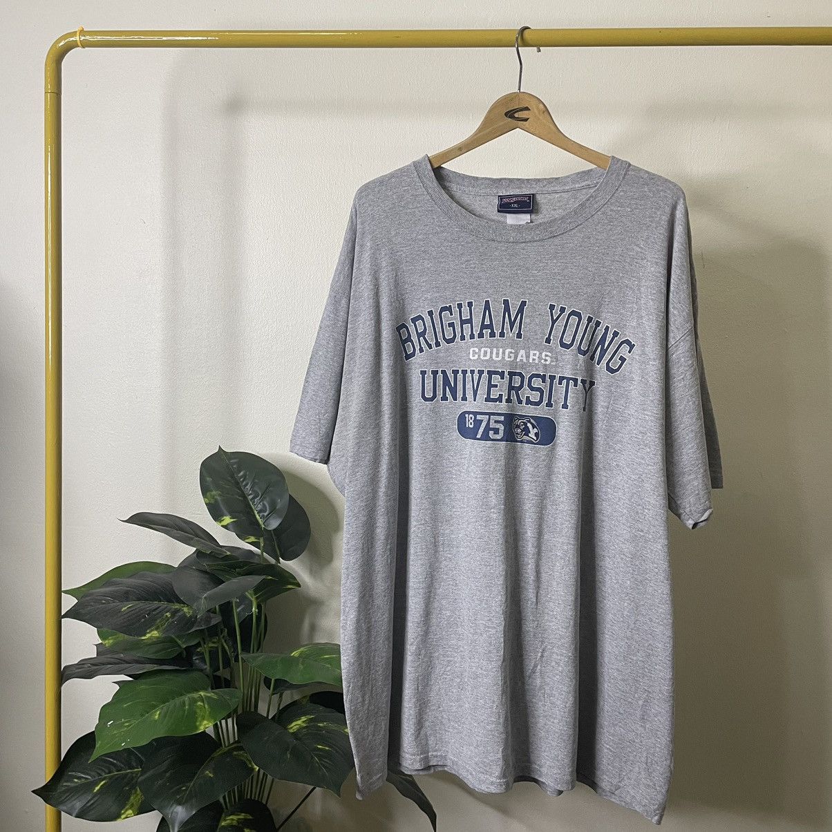 Jansport × Vintage 2000s Jansport x Brigham Young University Cougars NFL Tee Size US XXL / EU 58 / 5 - 1 Thumbnail