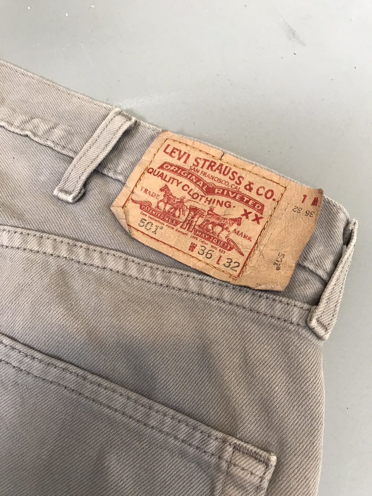 Levi's × Vintage Vintage Levi’s 501 faded rare denim Size US 37 - 10 Thumbnail