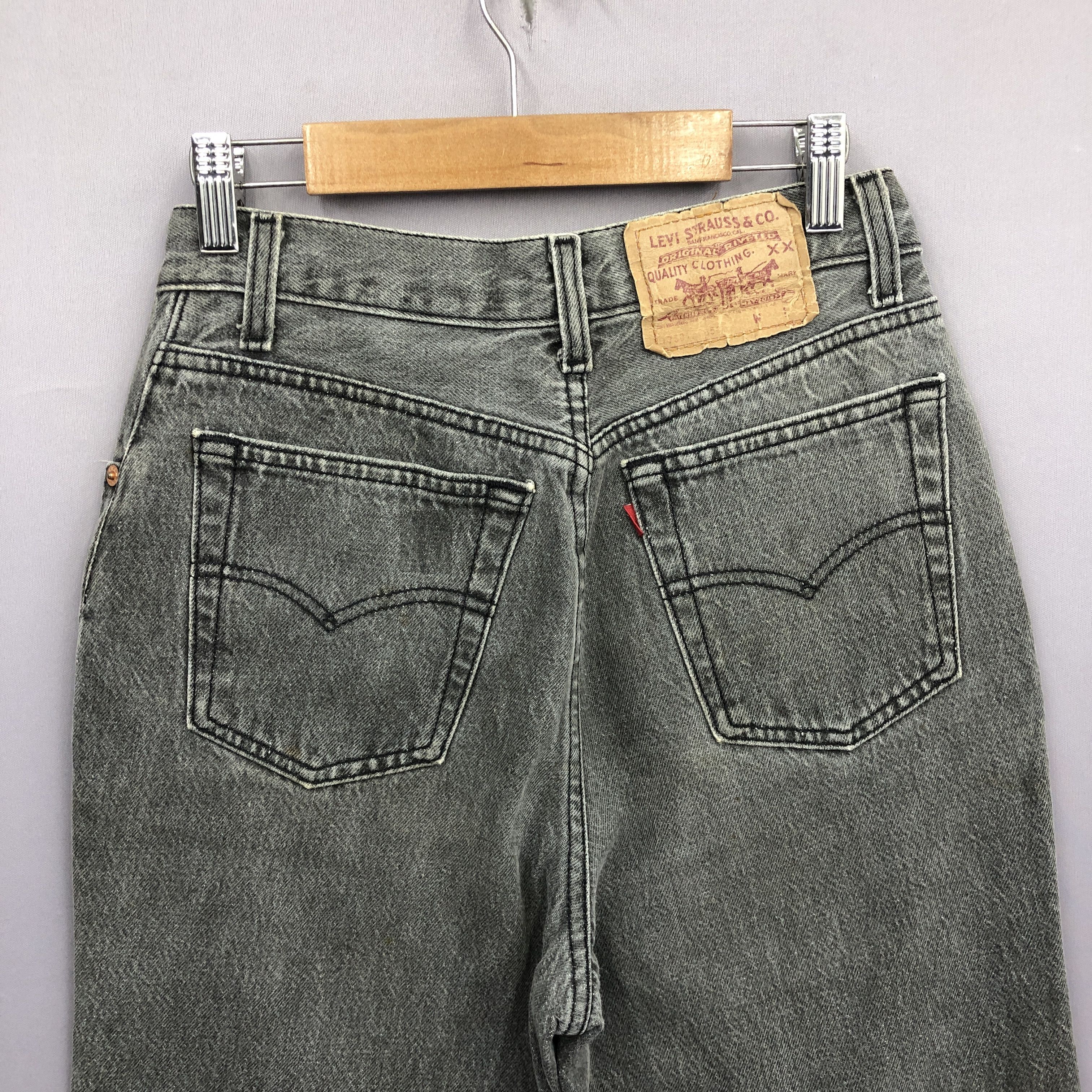 Levi's Vintage Levis 501 Faded Black Jeans Levi's Ash Gray Denim Size 24" / US 00 / IT 34 - 5 Thumbnail