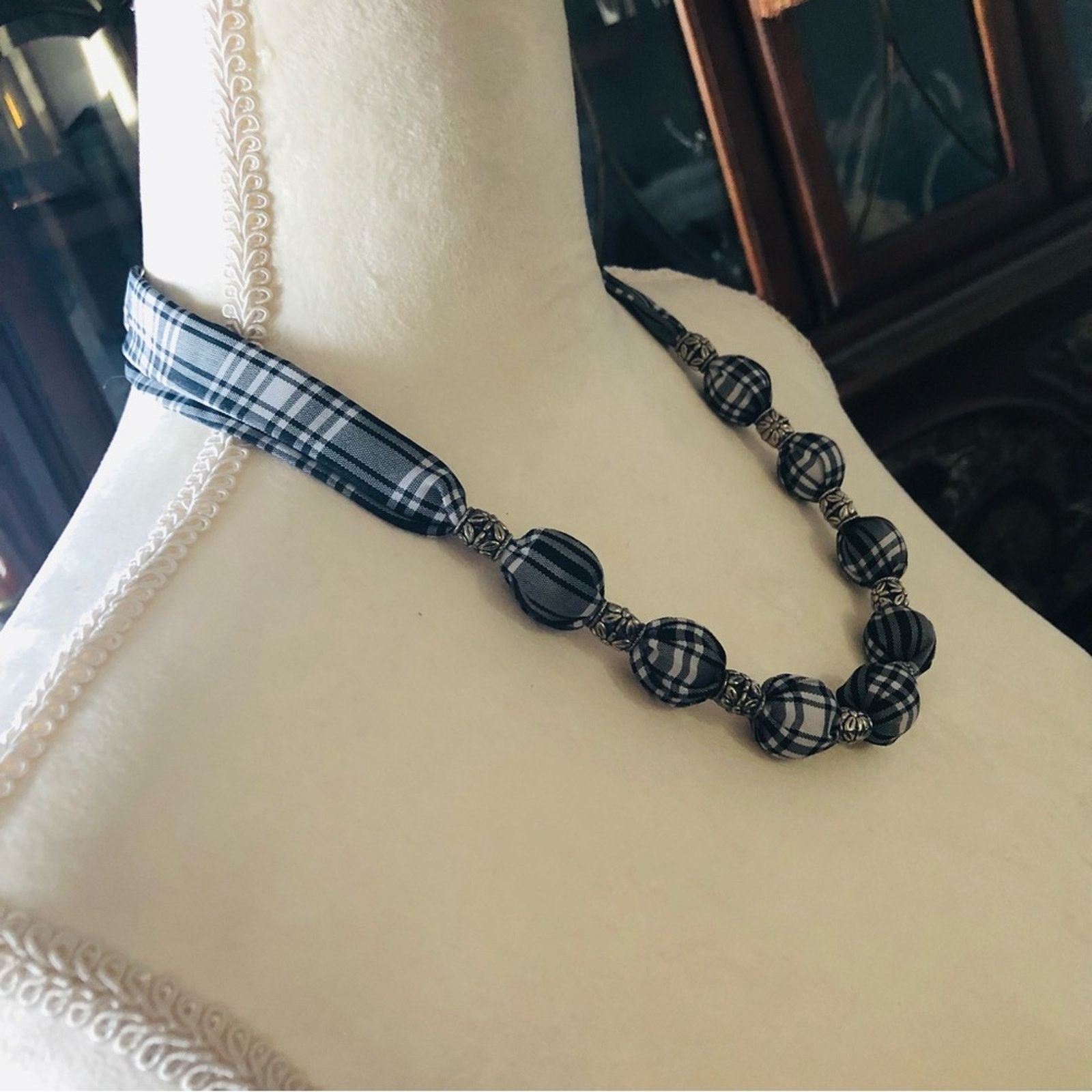 Handmade Country Girl black and white plaid fabric bead necklace Size ONE SIZE - 3 Thumbnail
