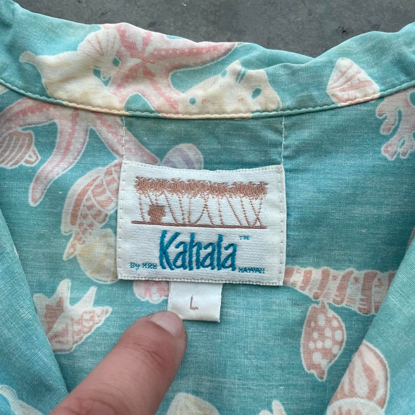 Vintage Vintage 90s Kahala Light Blue Hawaiian Shirts Size US L / EU 52-54 / 3 - 4 Thumbnail
