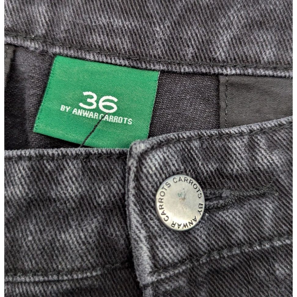 Carrots by Anwar Carrots Anwar Carrots spell-out black denim jeans Size US 34 / EU 50 - 7 Thumbnail