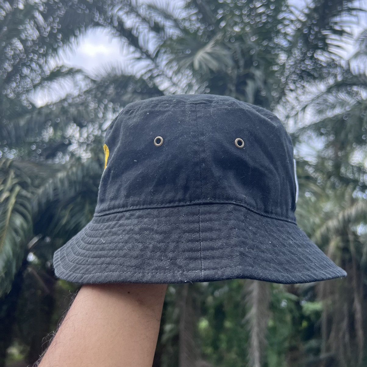 FR2 × Japanese Brand FR2 x WIND AND SEA JAPAN BUCKET HAT Size ONE SIZE - 3 Thumbnail