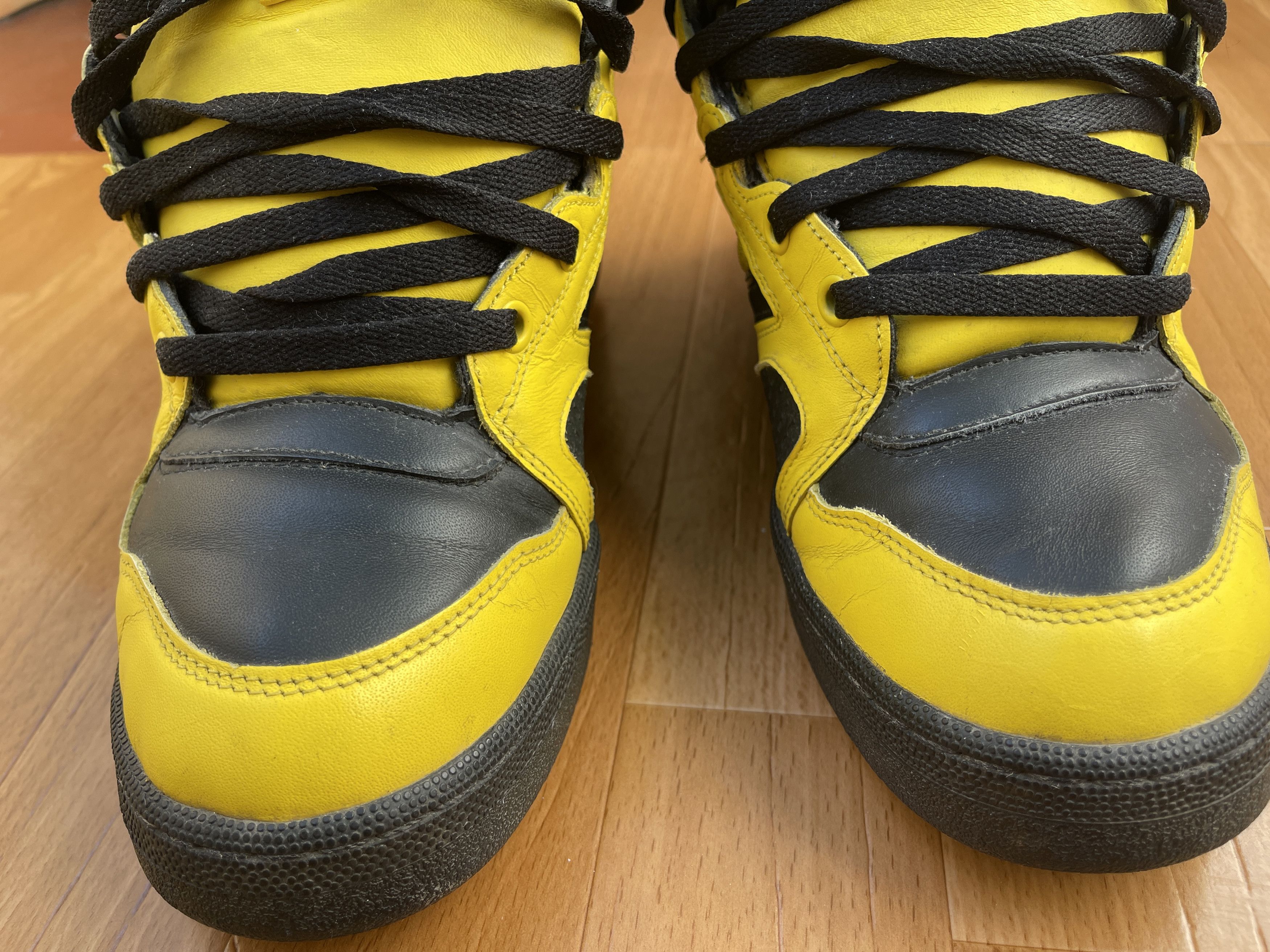 Adidas × Jeremy Scott Adidas sneakers Jeremy Scott Instinct Top shoes ObyO V24530 Size US 10 / EU 43 - 21 Thumbnail