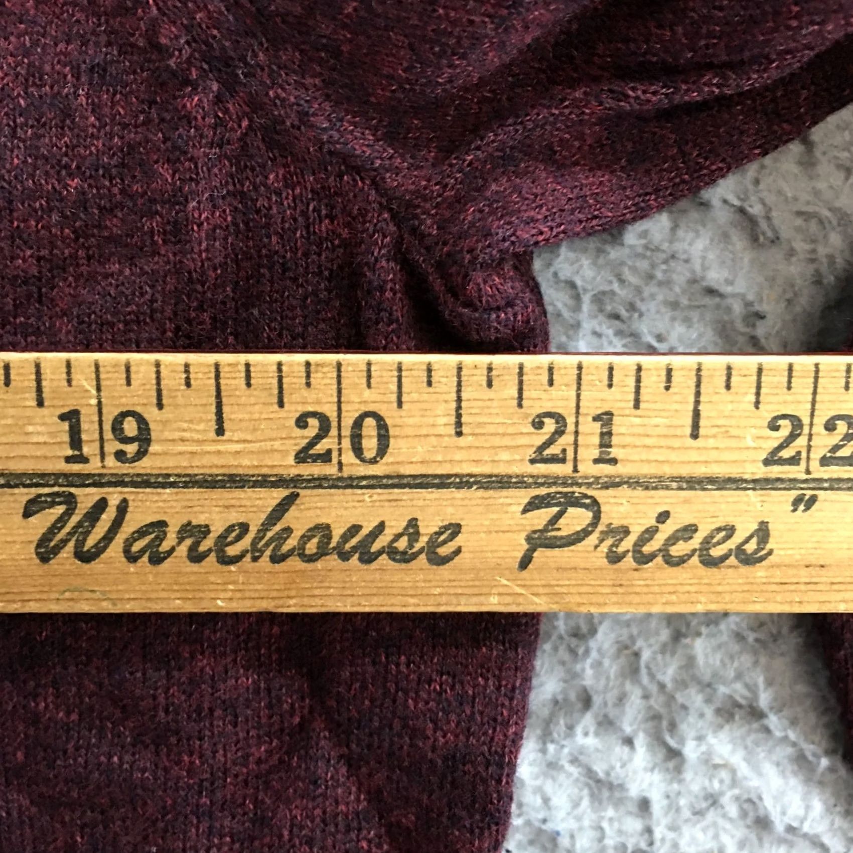 Old Navy Old Navy Mens L Sweater Pullover V-Neck Long Sleeve Knit Top Burgundy Maroon Size US L / EU 52-54 / 3 - 5 Thumbnail