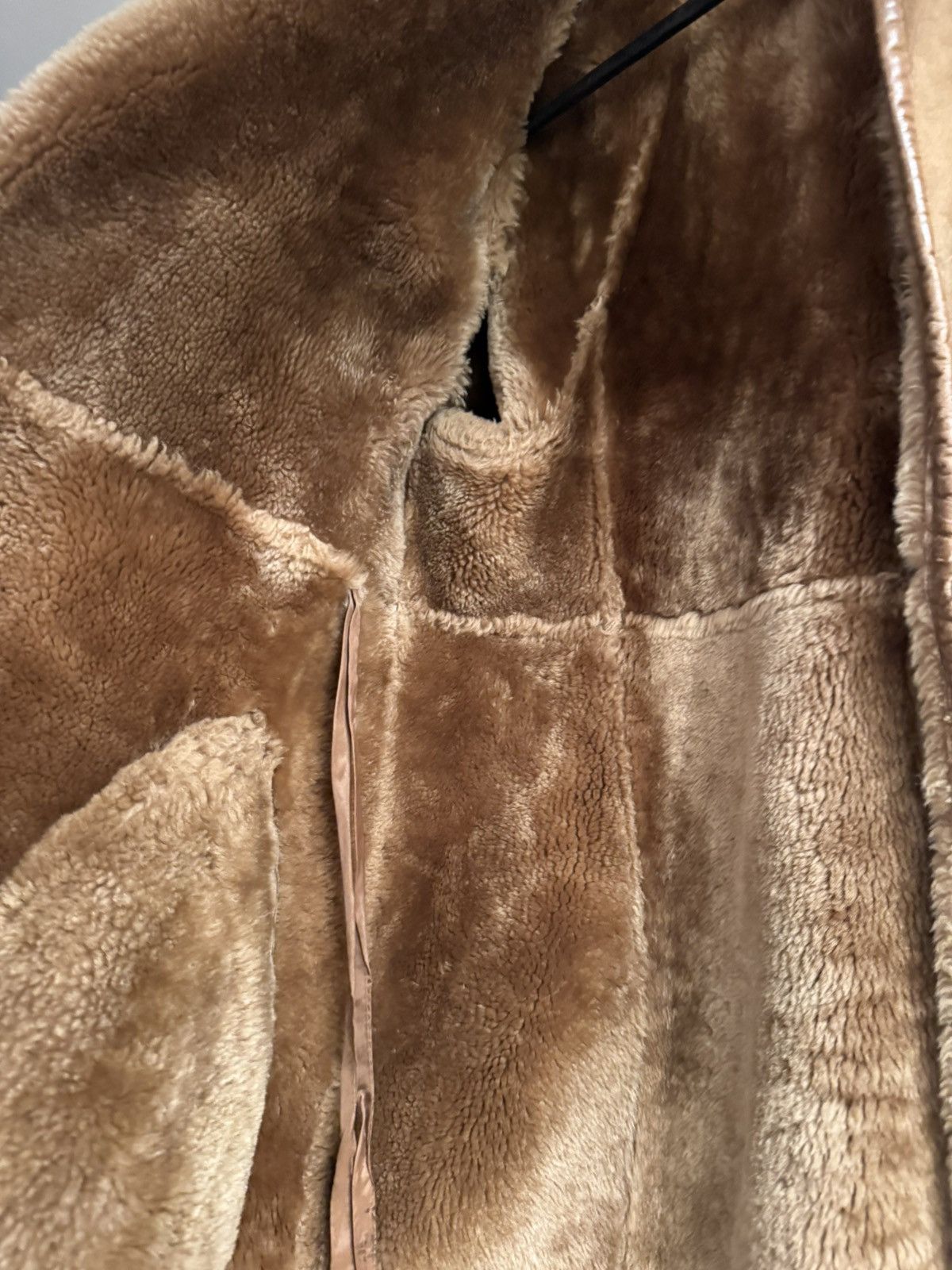 Western Mountaineering Leather Shearling Coat (Vintage) Size US L / EU 52-54 / 3 - 8 Thumbnail