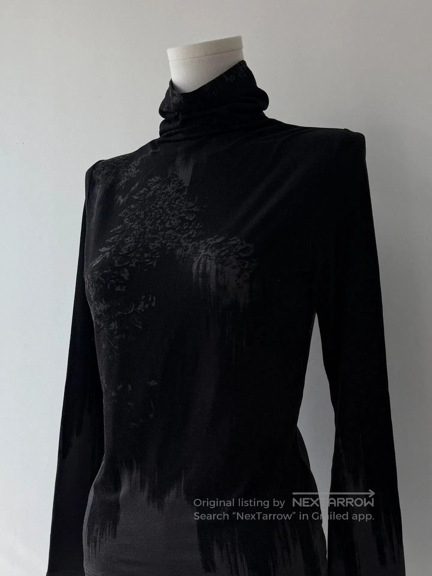 Y's black mock neck long sleeve top. Size M / US 6-8 / IT 42-44 - 1 Thumbnail