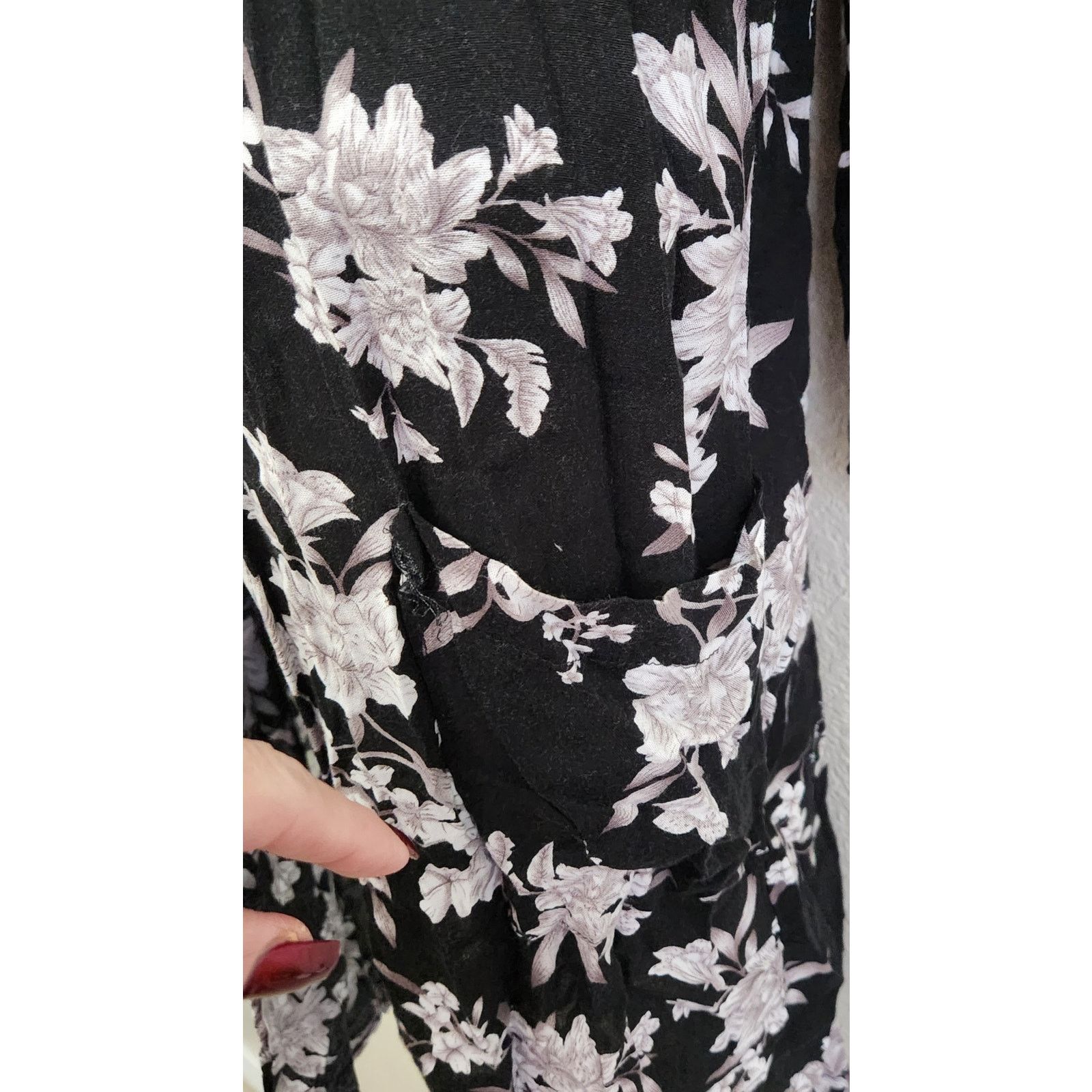 Other Spiritual Gangster Black Tan Floral Print Kimono OS Size ONE SIZE - 2 Thumbnail