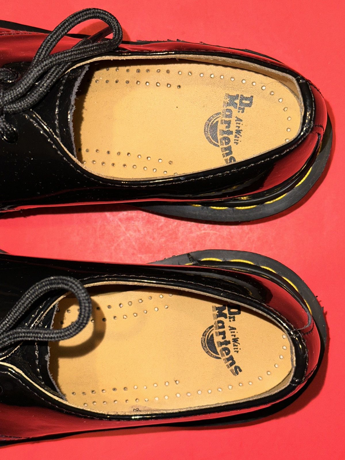 Dr. Martens Dr. Martens 10084 Patent Leather Oxford Shoes Laceup READ Size US 7 / EU 40 - 6 Thumbnail