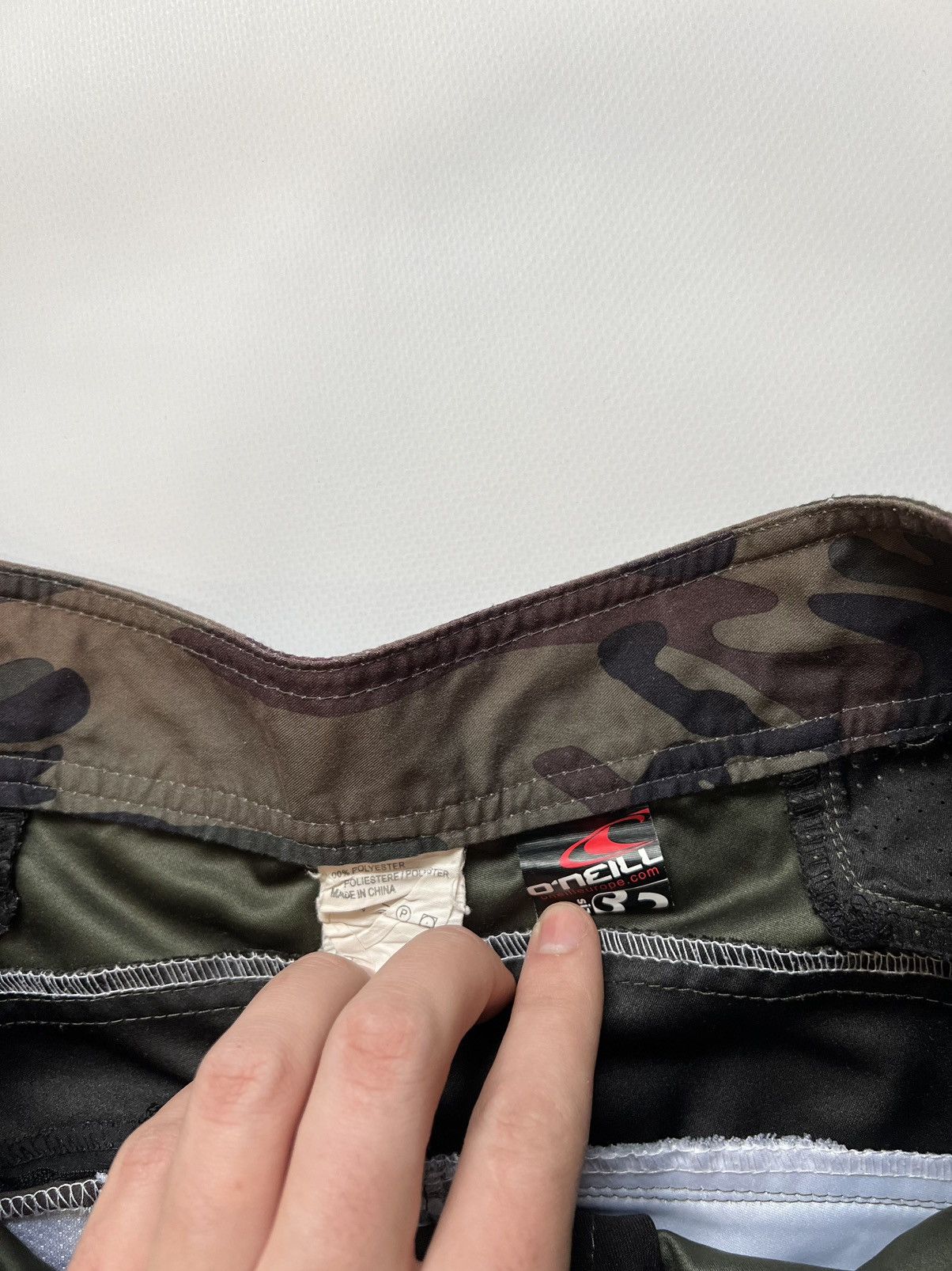 O'Neill Oneill Camo Green Shorts Size US 32 / EU 48 - 4 Thumbnail