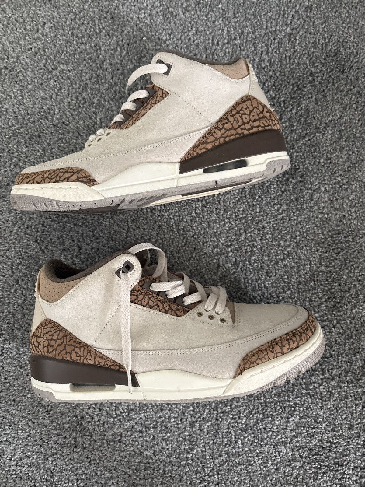 Jordan Brand Air Jordan 3 retro palomino Size US 10.5 / EU 43-44 - 2 Thumbnail
