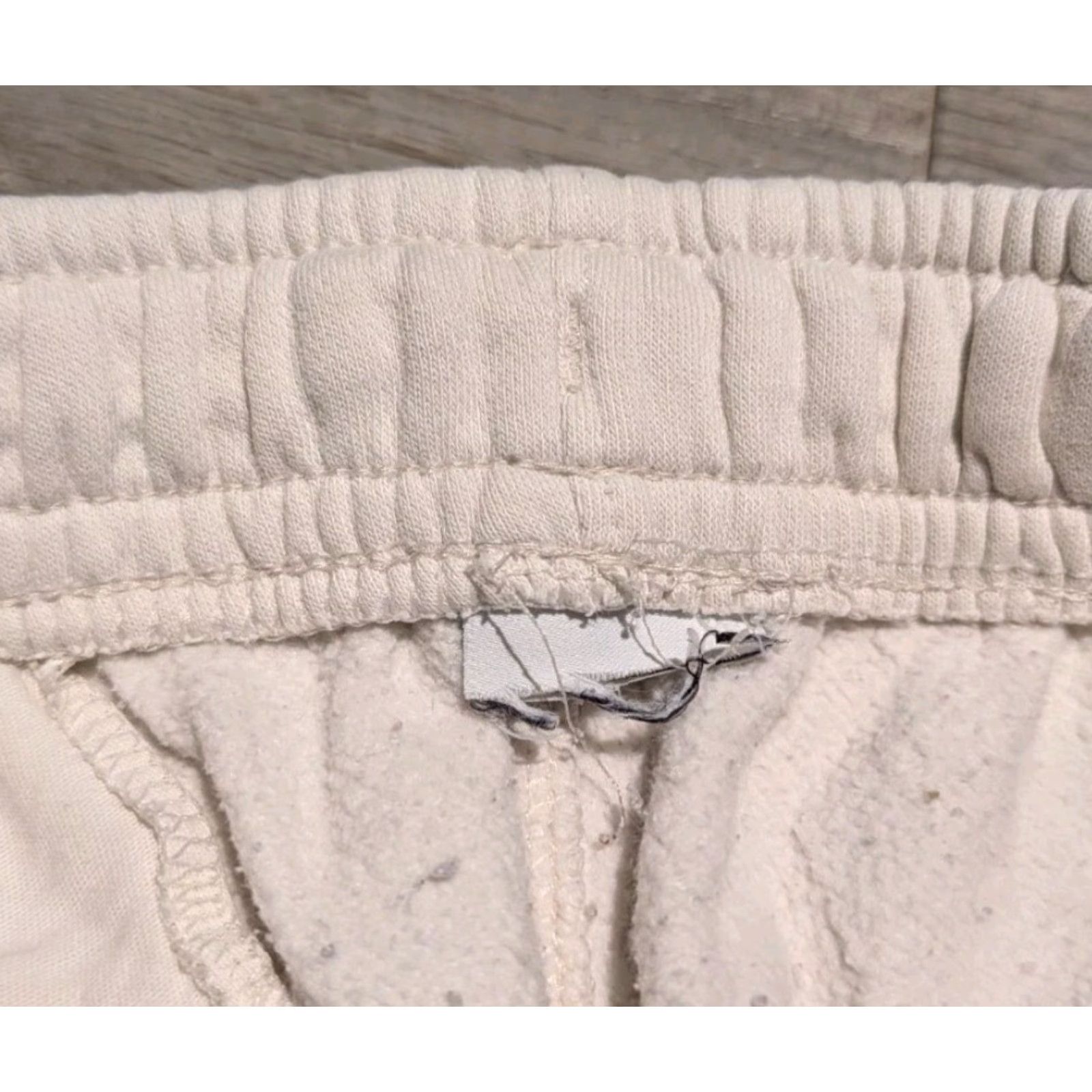 Nike Nike Sportswear Club Logo Twist Fleece Joggers Size M Milk Mens DO6169-113 Size US 36 / EU 52 - 6 Thumbnail
