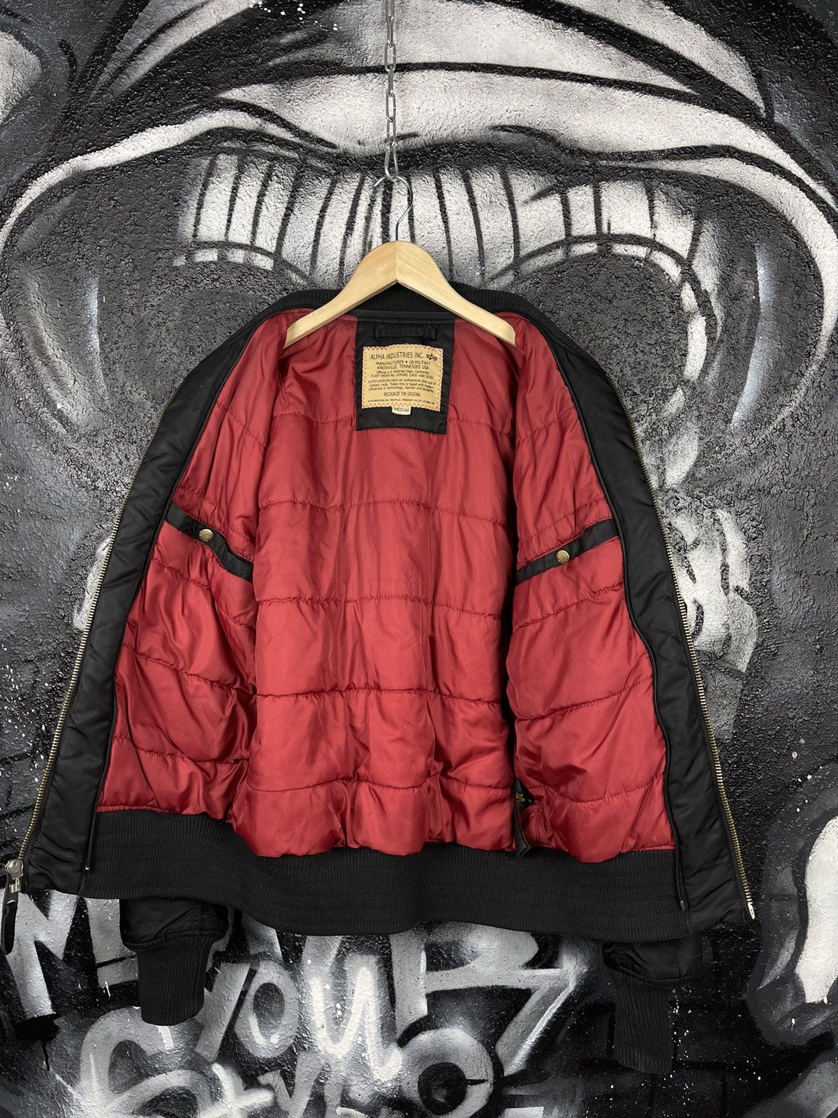 Alpha Industries × Vintage Alpha Industries MA-1 Bomber Jacket Men’s Size M Size US M / EU 48-50 / 2 - 5 Thumbnail