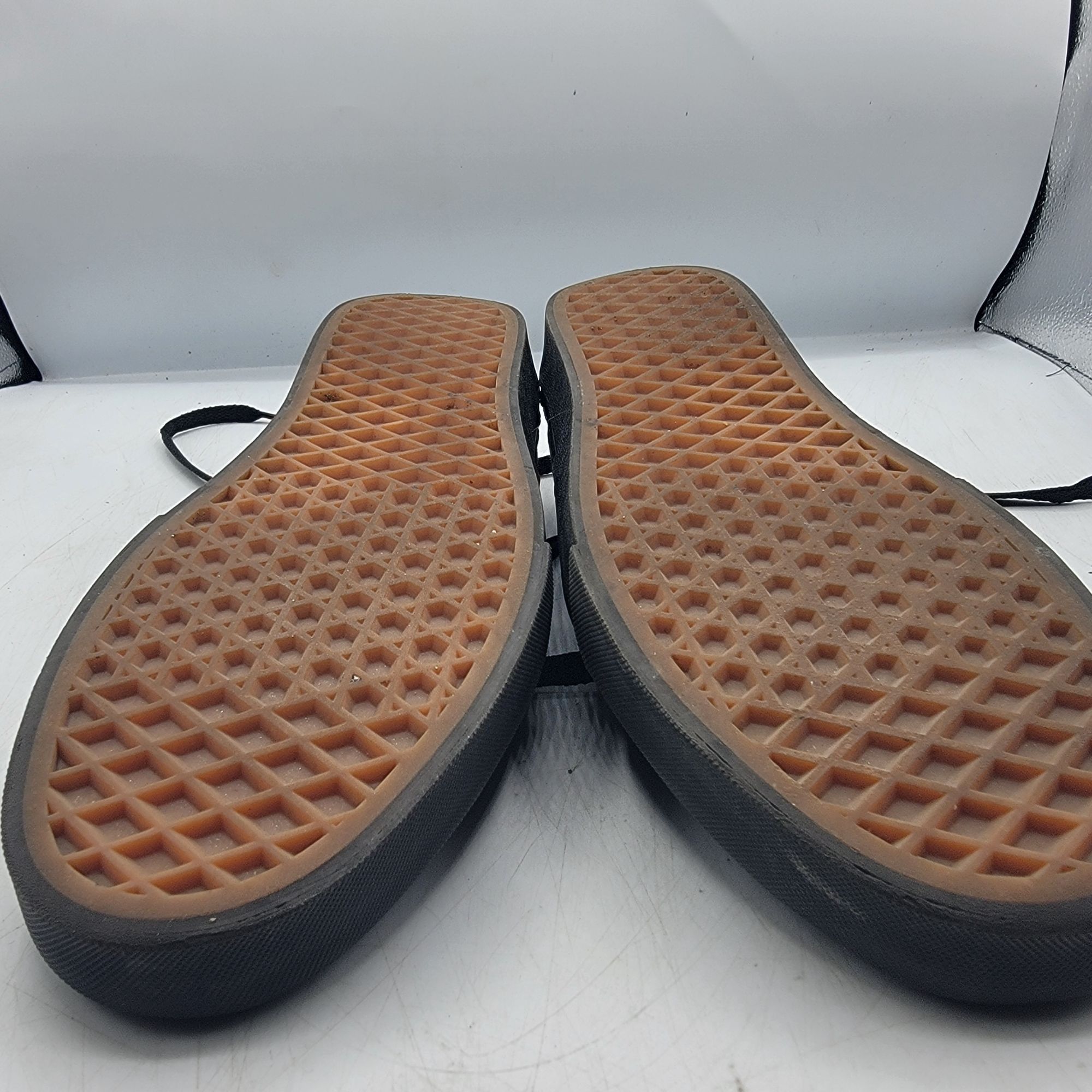 Vans Vans Doheny Mens 8 Triple Black Sneaker Shoes Skateboarding Size US 8 / EU 41 - 11 Thumbnail