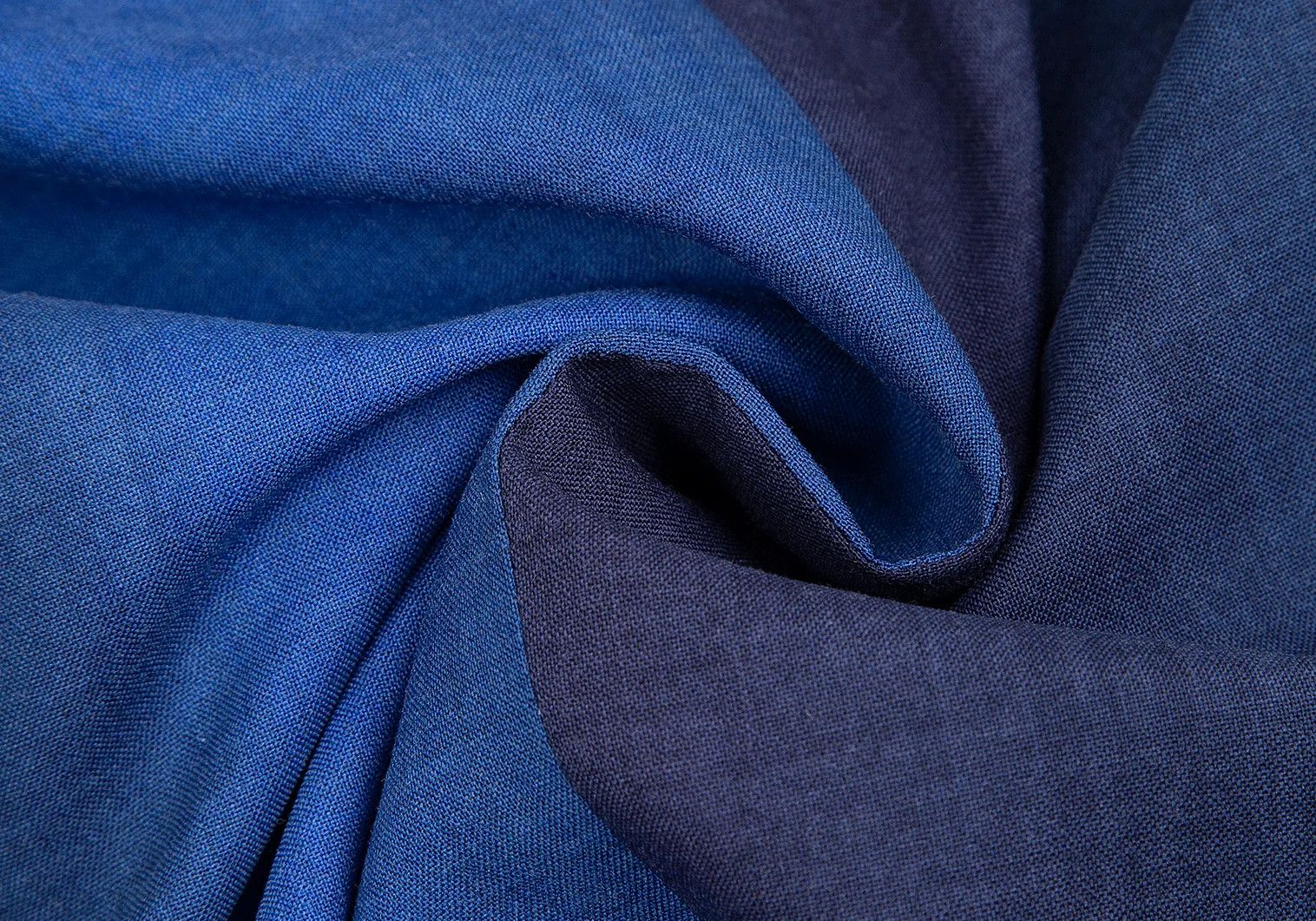 Issey Miyake Wool Gradient 1-Button Jacket in Blue Size 4 Size US XL / EU 56 / 4 - 16 Thumbnail