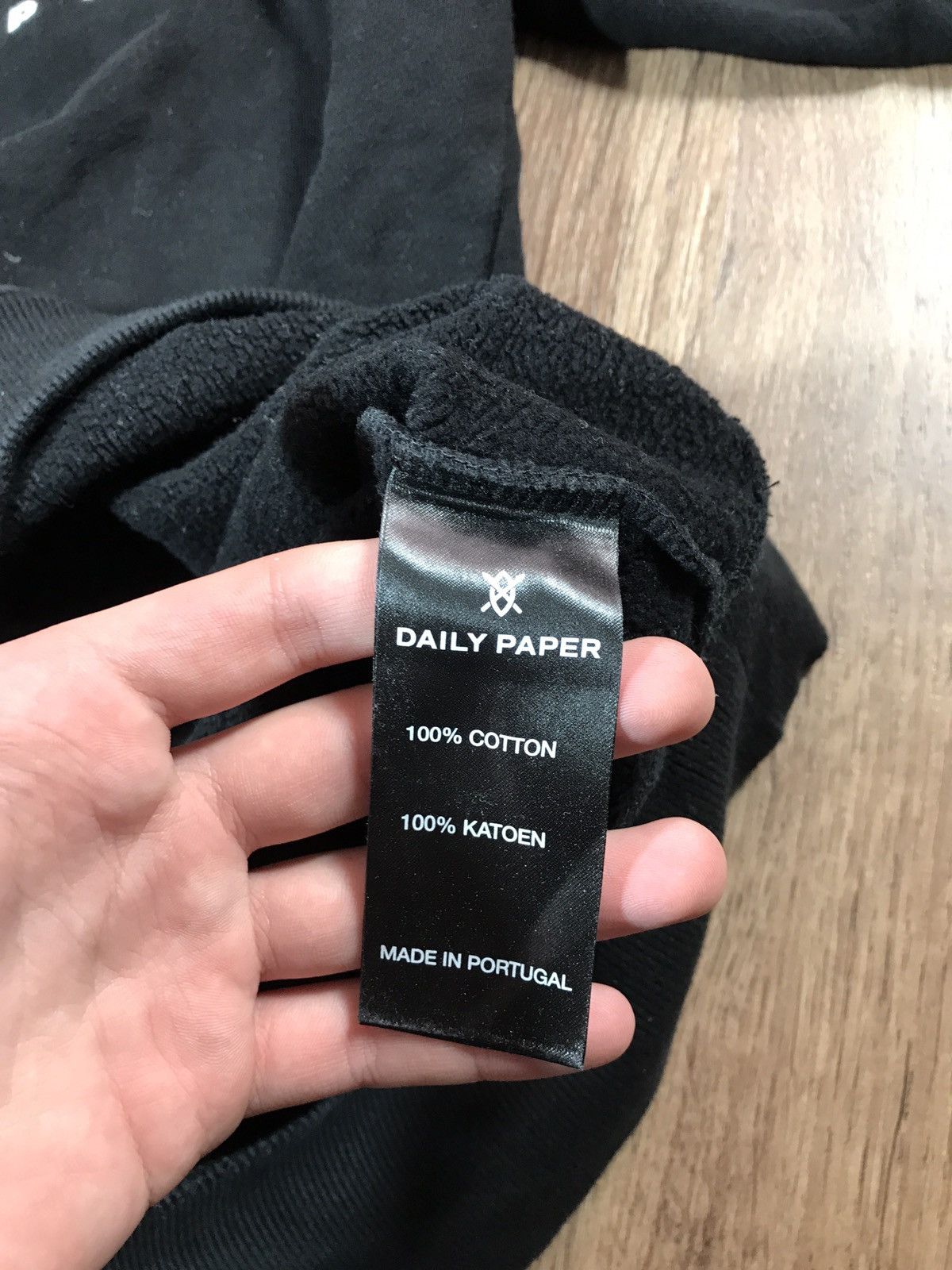 Daily Paper Daily Paper Sweatshirt Center Logo Size US S / EU 44-46 / 1 - 7 Thumbnail