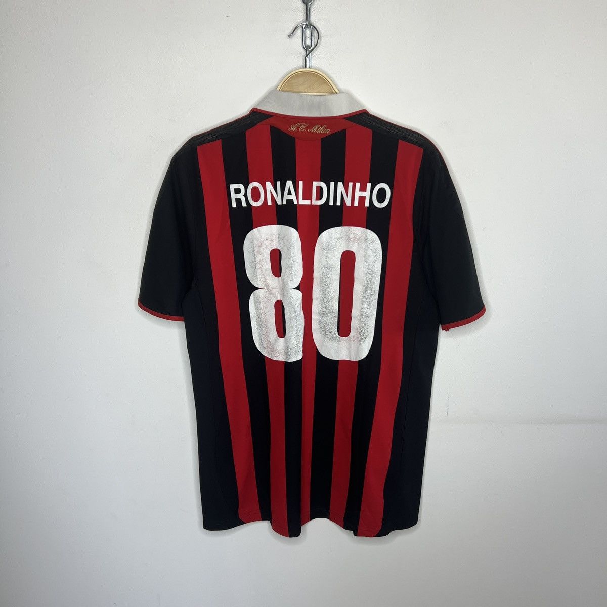 Adidas Authentic 09-10 Ronaldinho AC Milan Home Soccer Jersey Size US M / EU 48-50 / 2 - 1 Thumbnail