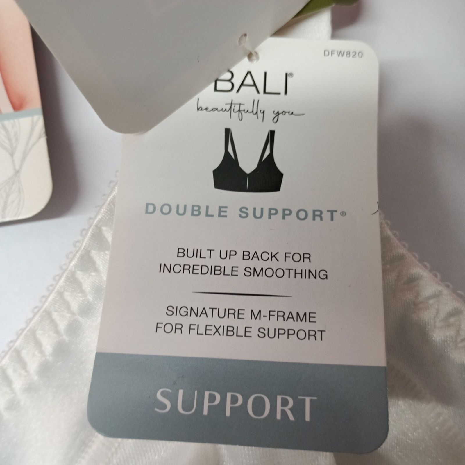 Other Bali Beautifully You Wirefree Bra White Size 36DD NWT Size ONE SIZE - 2 Thumbnail