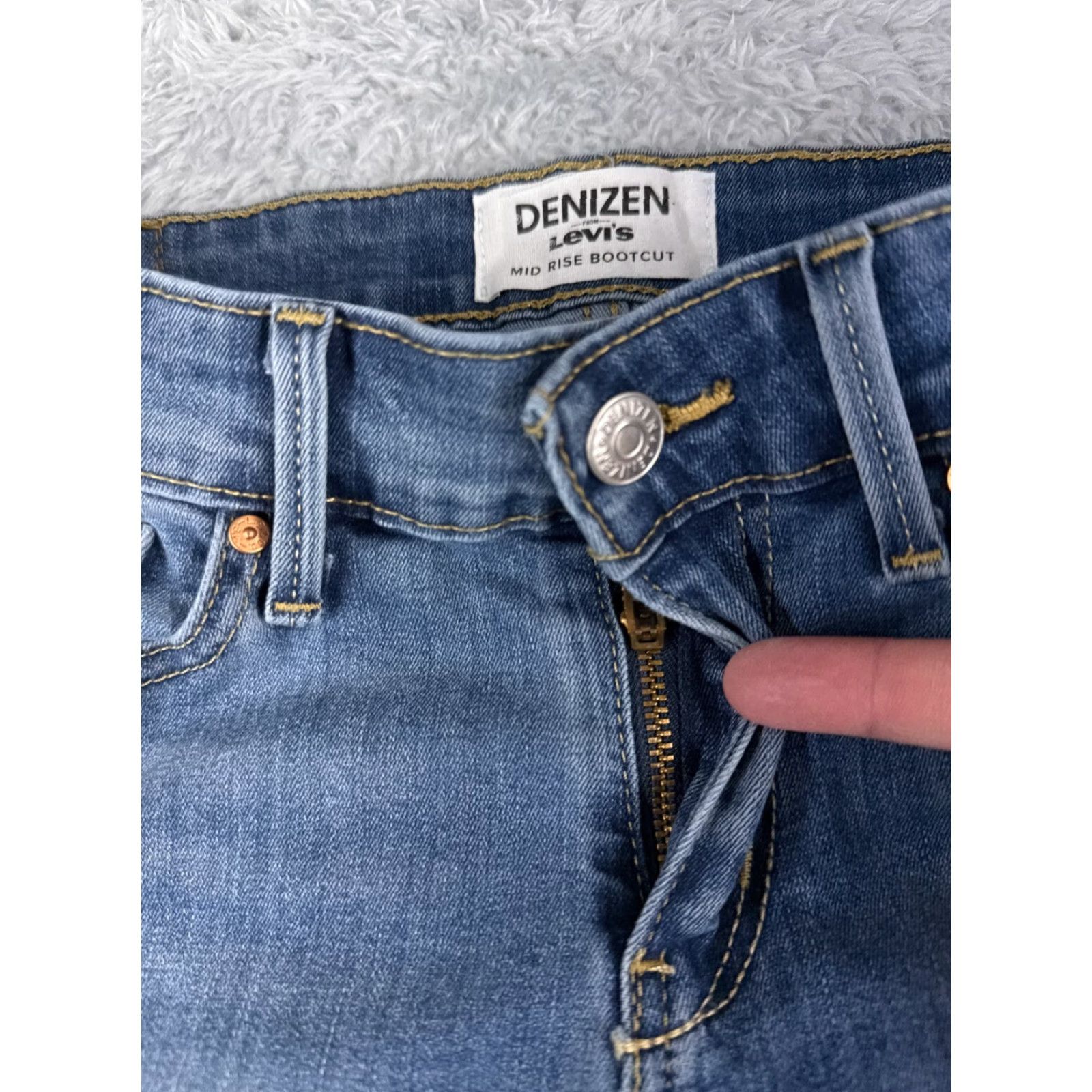Levi's Levi's Jeans Women 26 Blue Denim Bootcut Mid Rise Cotton 28Inch Inseam Stylish Casual Size 26" / US 2 / IT 38 - 5 Thumbnail