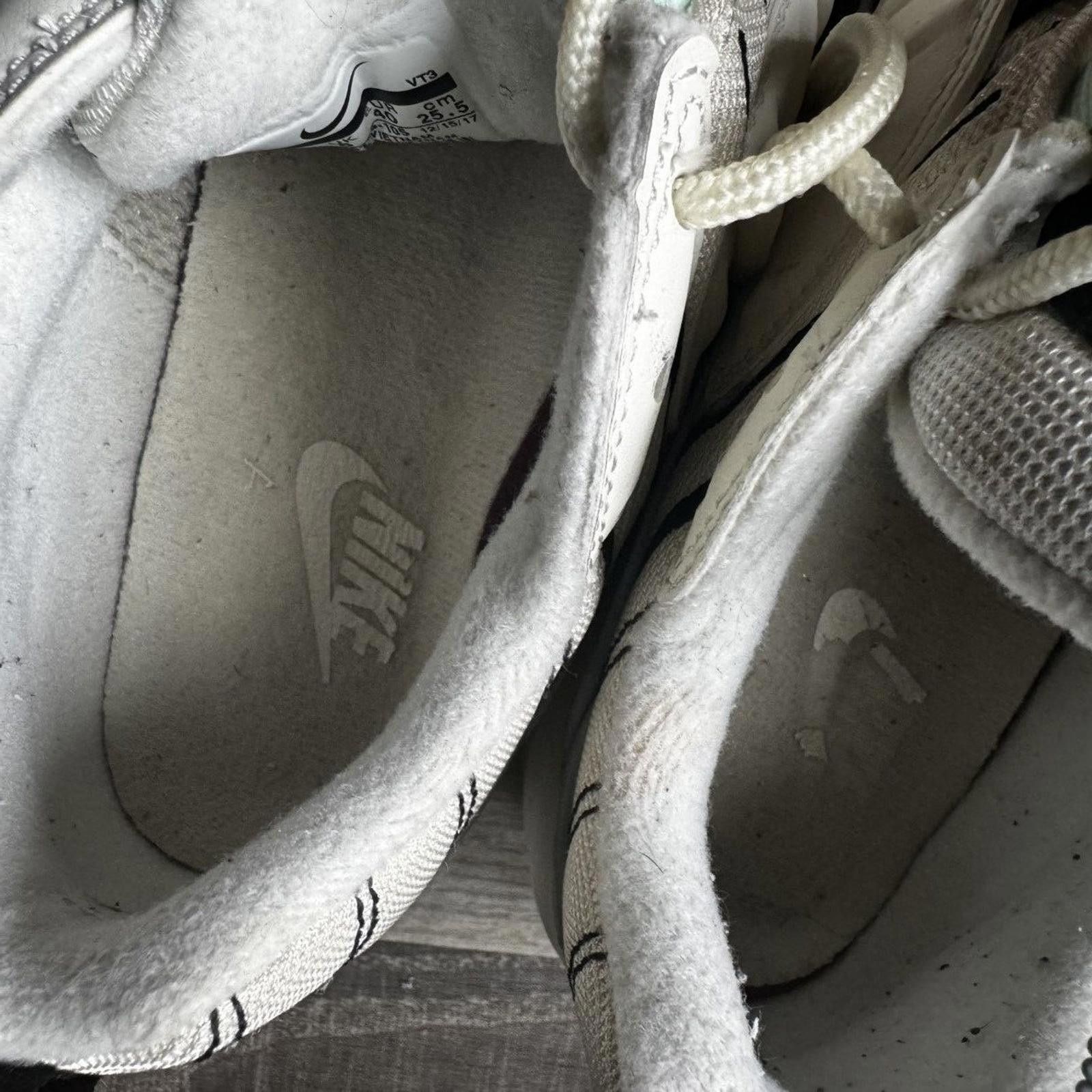 Nike NIKE • Air Max '98 "Sail Igloo" (7M) Size US 7 / EU 40 - 5 Thumbnail