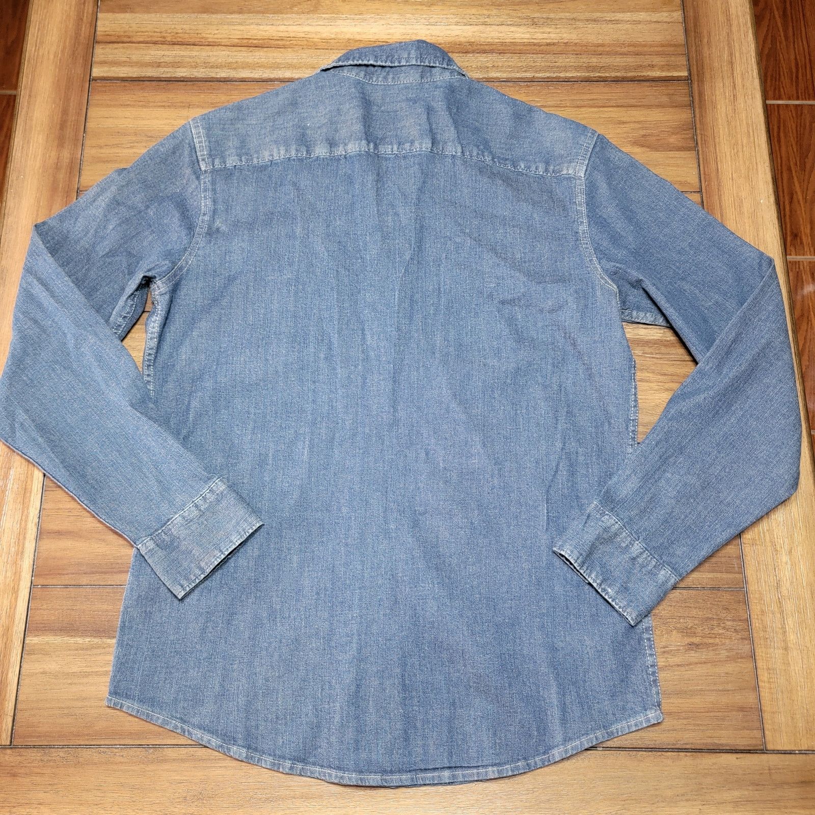 Wrangler Wrangler Blue Denim LS Pearl Snap Western Shirt -Size Medium Size US M / EU 48-50 / 2 - 3 Thumbnail