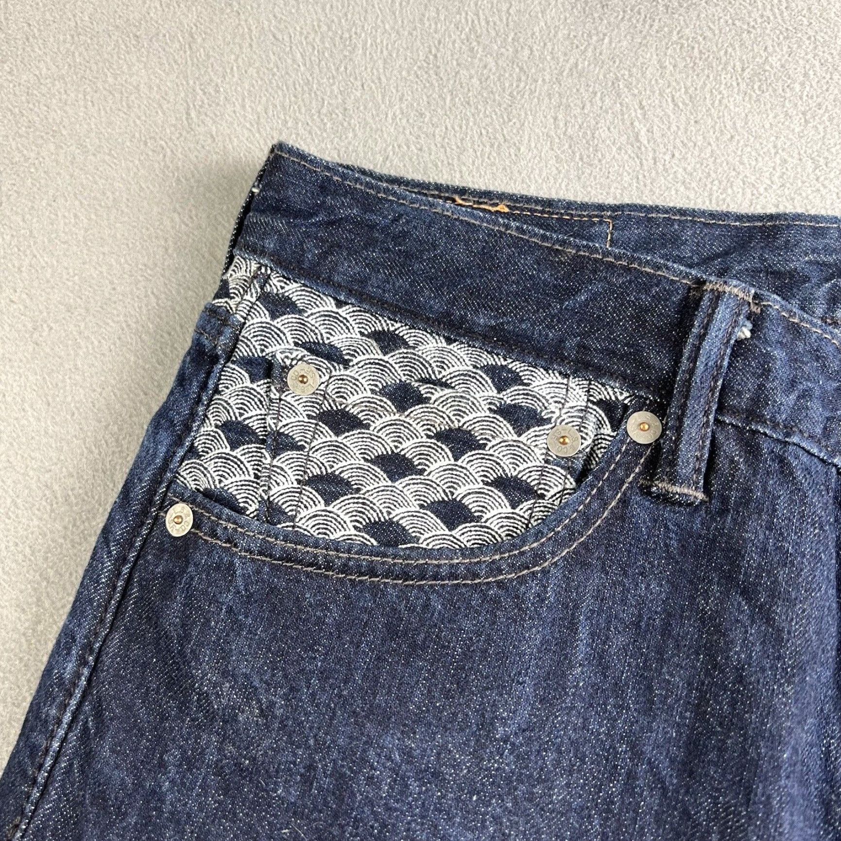 Levi's Levi's 501 Jeans Embroidered 90s Grunge Size US 32 / EU 48 - 6 Thumbnail