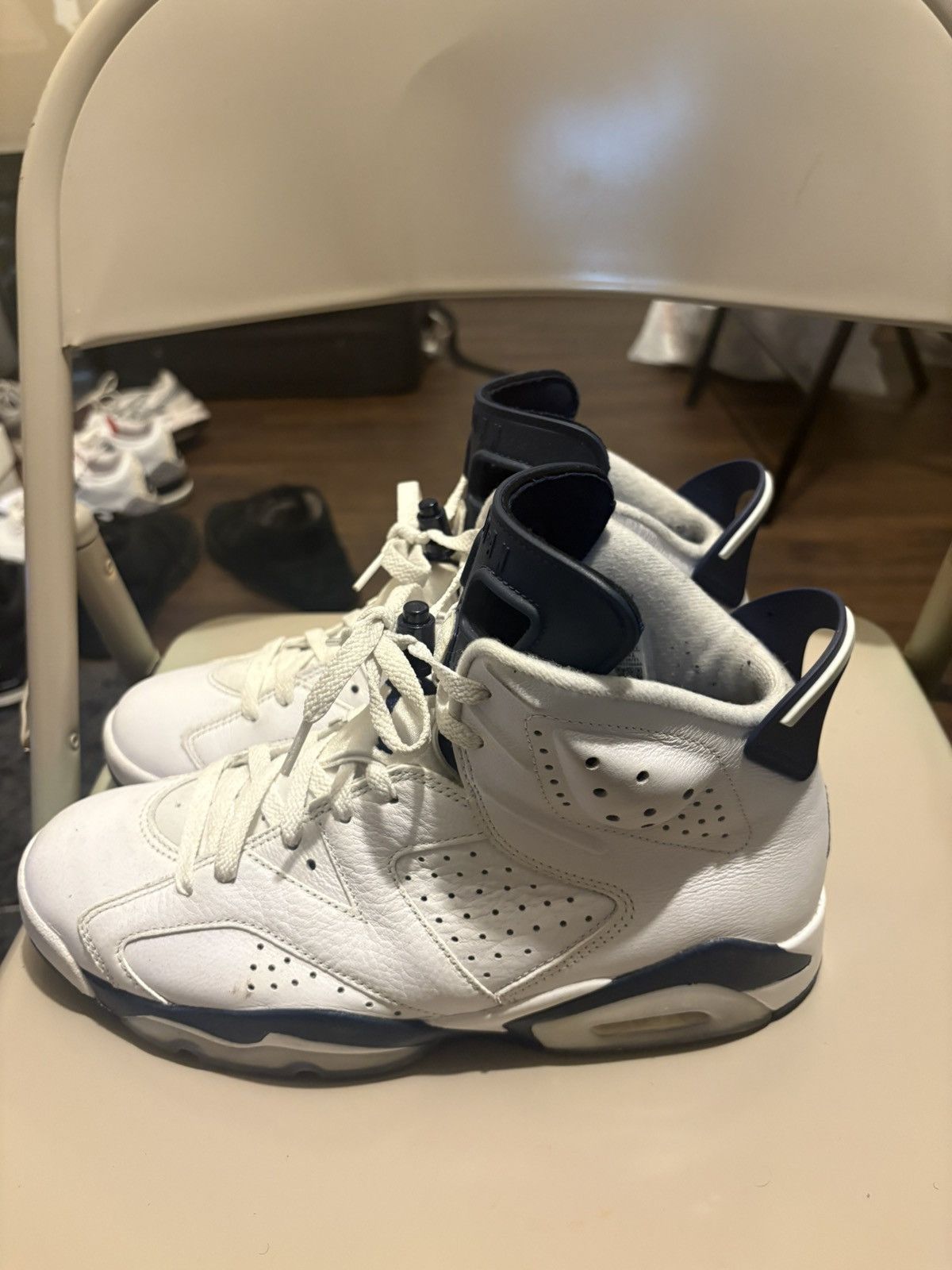 Jordan Brand Jordan 6 Midnight Navy with Box Size US 9.5 / EU 42-43 - 2 Thumbnail