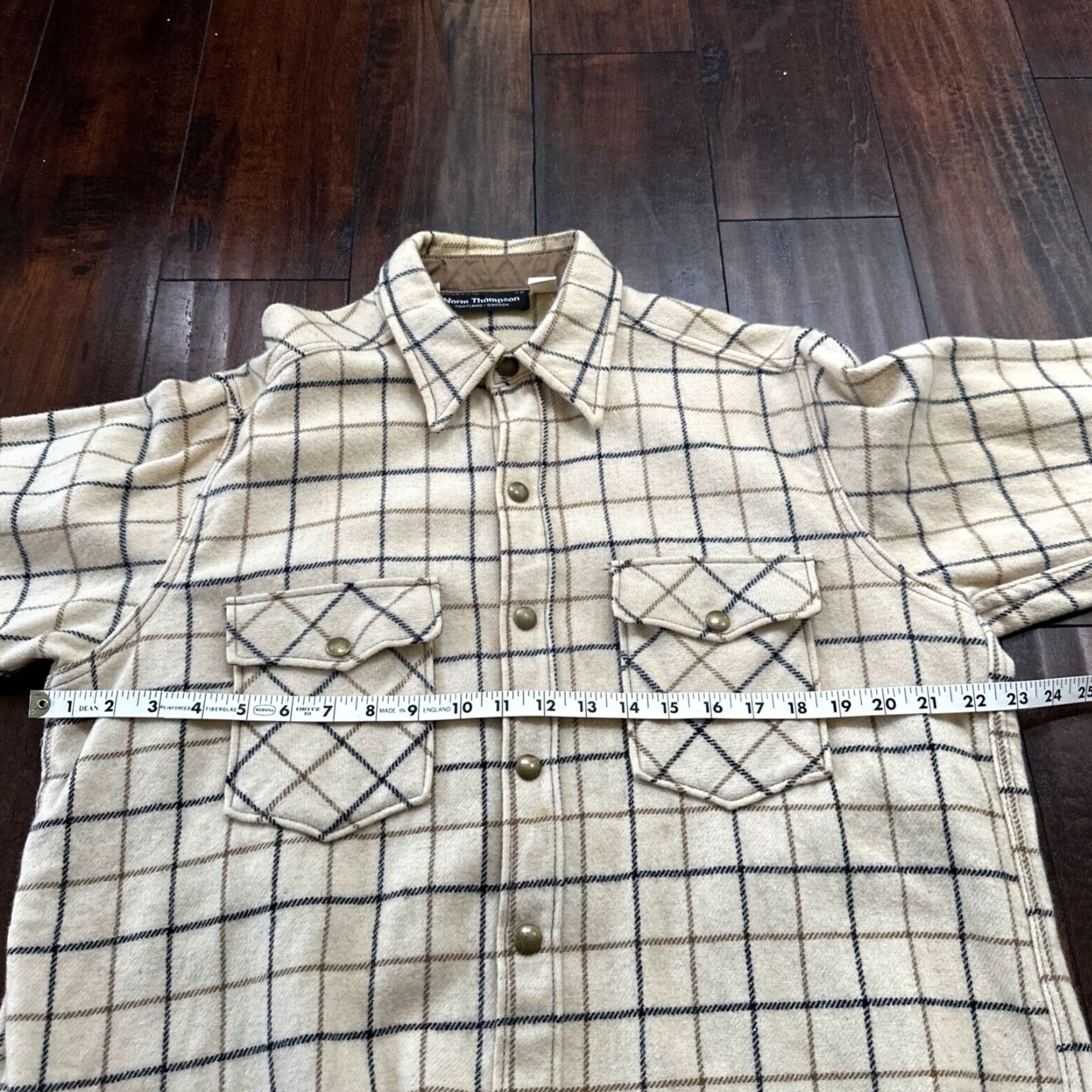 Jim Thompson VINTAGE Norm Thompson Heavy Wool Long Sleeve Snap Up Plaid Shirt Beige XL Outdoor Mens Size US XL / EU 56 / 4 - 7 Thumbnail