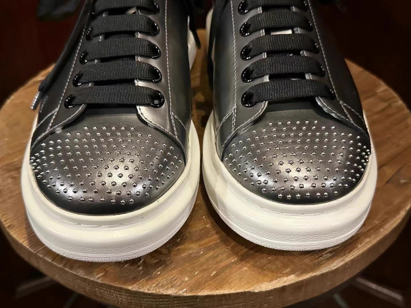 Alexander McQueen Alexander McQueen 16SS Mirror‑Studded White Sneakers Ｑ25 Size US 8 / EU 41 - 8 Thumbnail