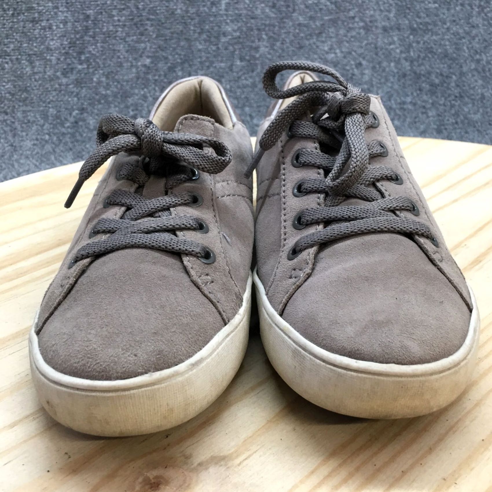Naturalizer Naturalizer Shoes Womens 8 M Morrison Low Top Sneakers Gray Leather Lace Up Size M / US 6-8 / IT 42-44 - 6 Thumbnail