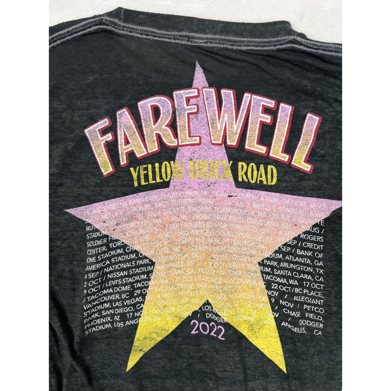 Other Elton John Farewell Yellow Brick Road T-Shirt Mens Small Bla Size US S / EU 44-46 / 1 - 11 Thumbnail