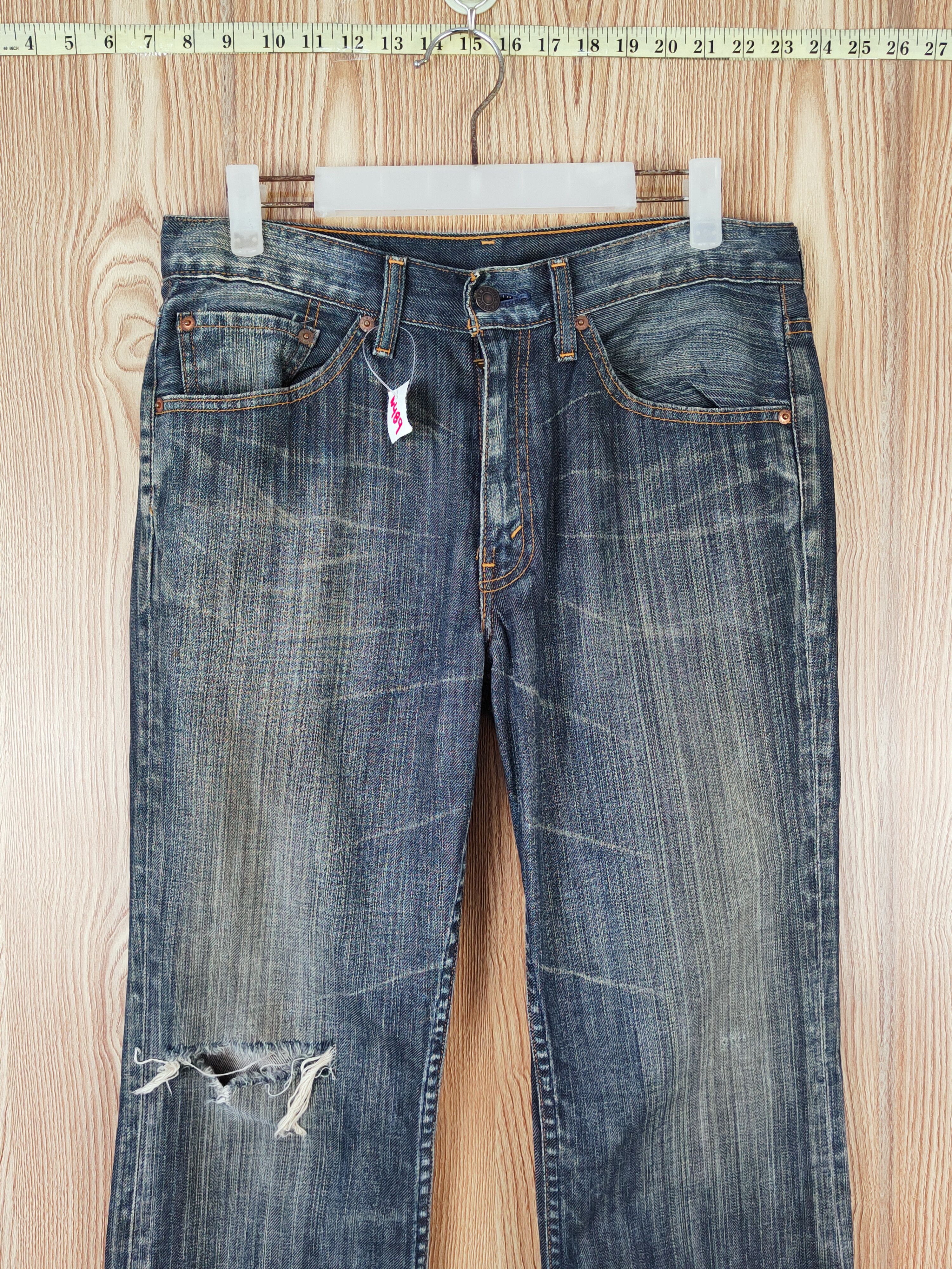 Levi's 517 Levi's Dark Blue Distressed Ripped Jeans #W489 Size US 32 / EU 48 - 2 Thumbnail