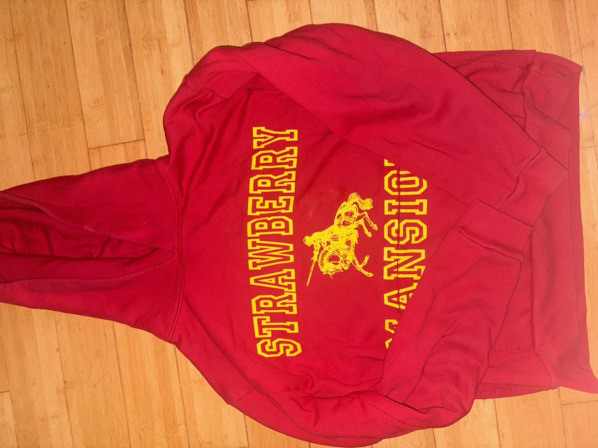 Unwanted Strawberry mansion hood Size US S / EU 44-46 / 1 - 2 Thumbnail