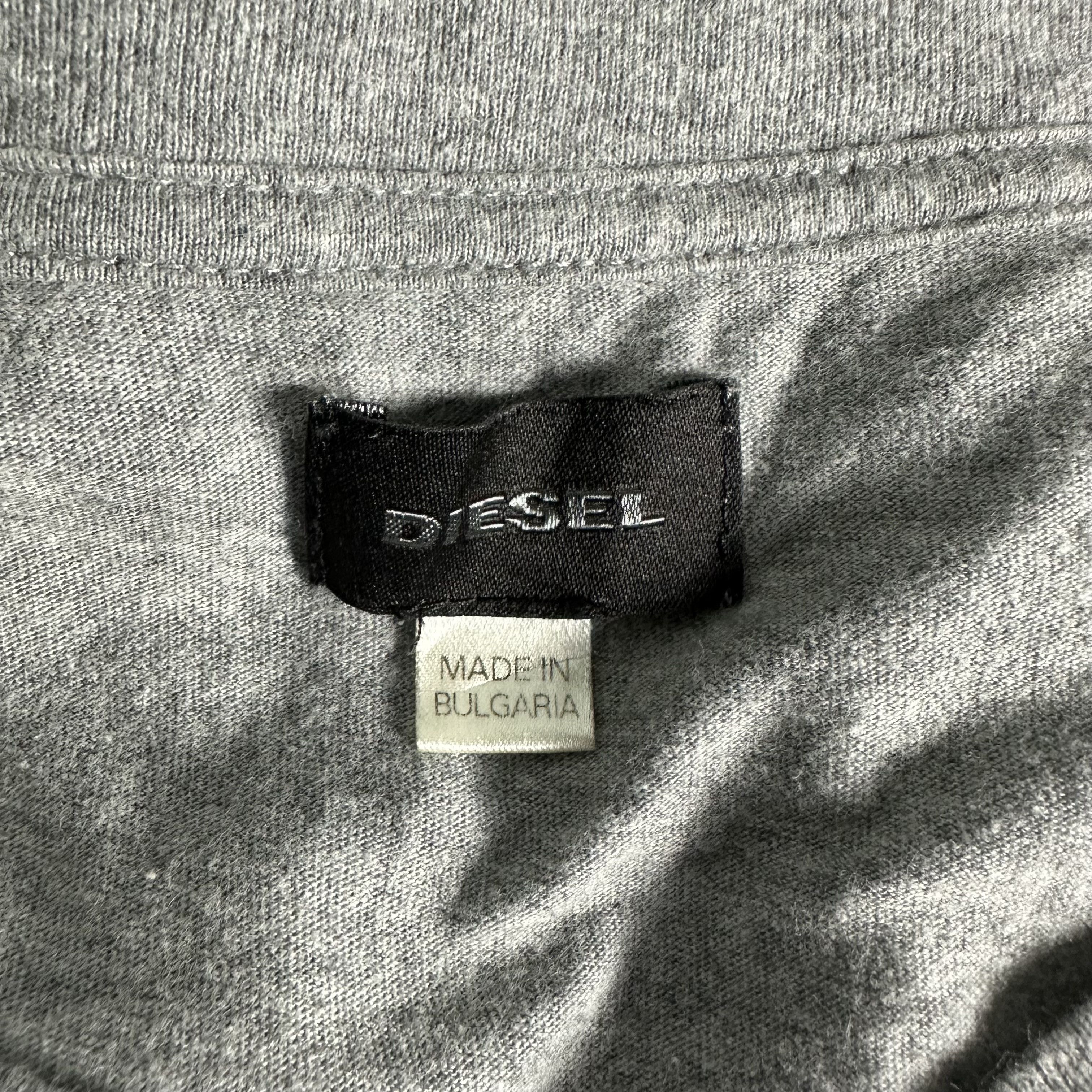 🔥RARE🔥Vintage Diesel V-Neck T-shirt Made in Bulgaria