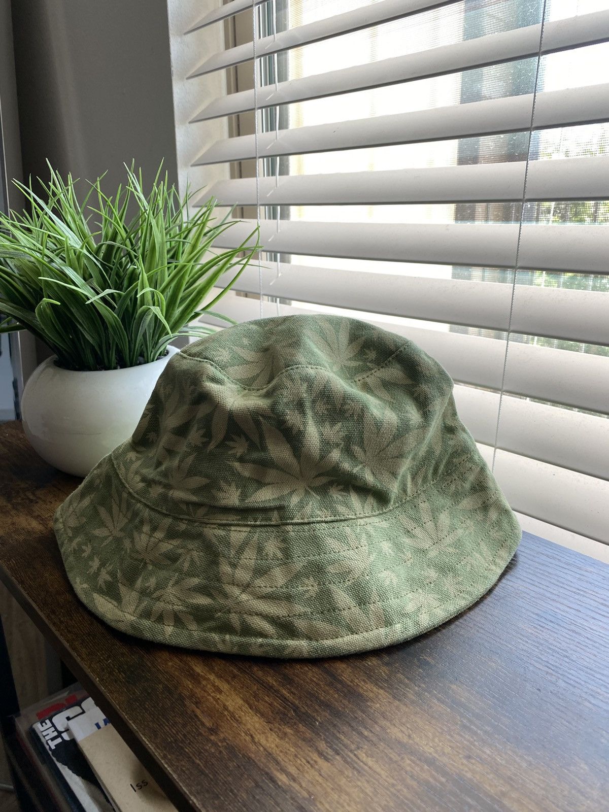 Vintage Y2K Weed Bucket Hat Size ONE SIZE - 2 Thumbnail