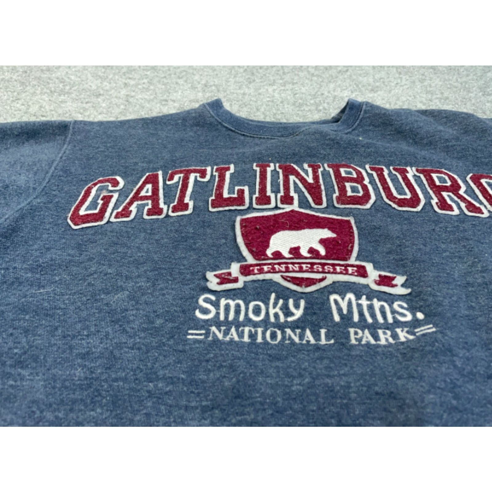 Vintage Gatlinburg Smoky Mountains Gray Embroidered Sweatshirt Adult Small Outdoor Dad Size US S / EU 44-46 / 1 - 7 Thumbnail
