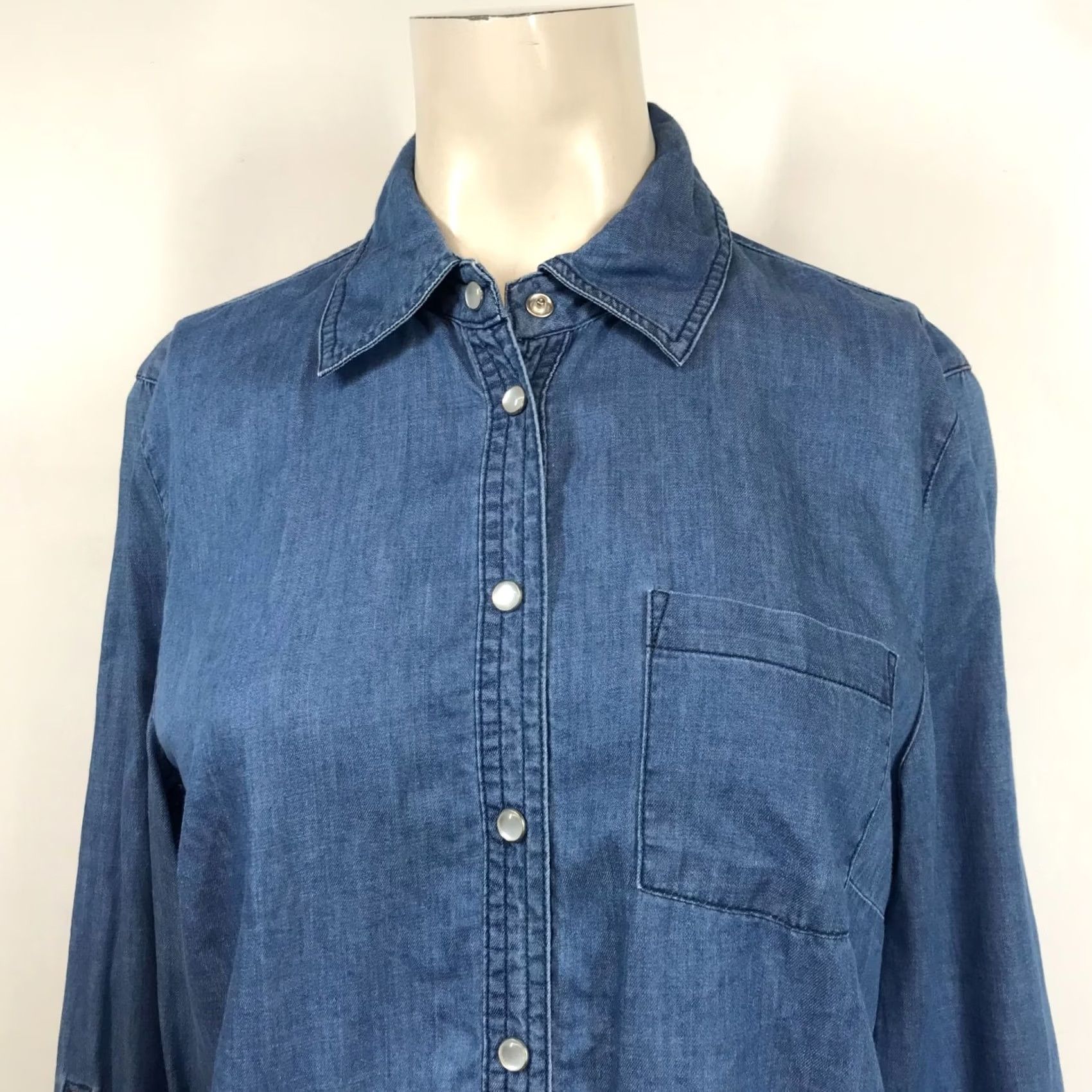 Orvis ORVIS WOMEN'S SMALL BLUE DENIM LONG SLEEVE SNAP COTTON TOP SHIRT Size S / US 4 / IT 40 - 2 Thumbnail
