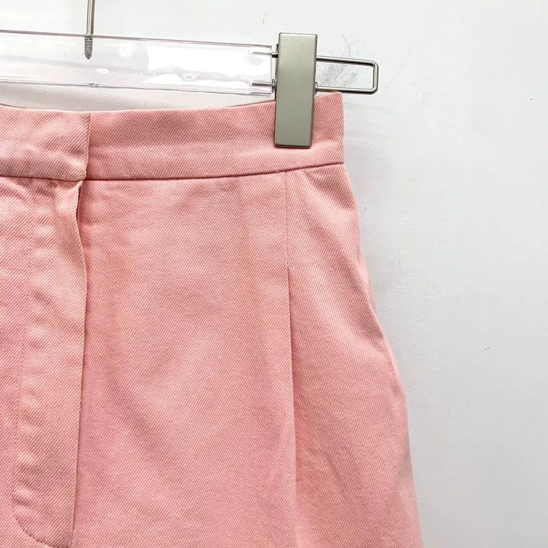 Chanel Chanel Cuba Series Pink Cotton Casual Shorts 2506-Nextarrow Size 24" / US 00 / IT 34 - 3 Thumbnail