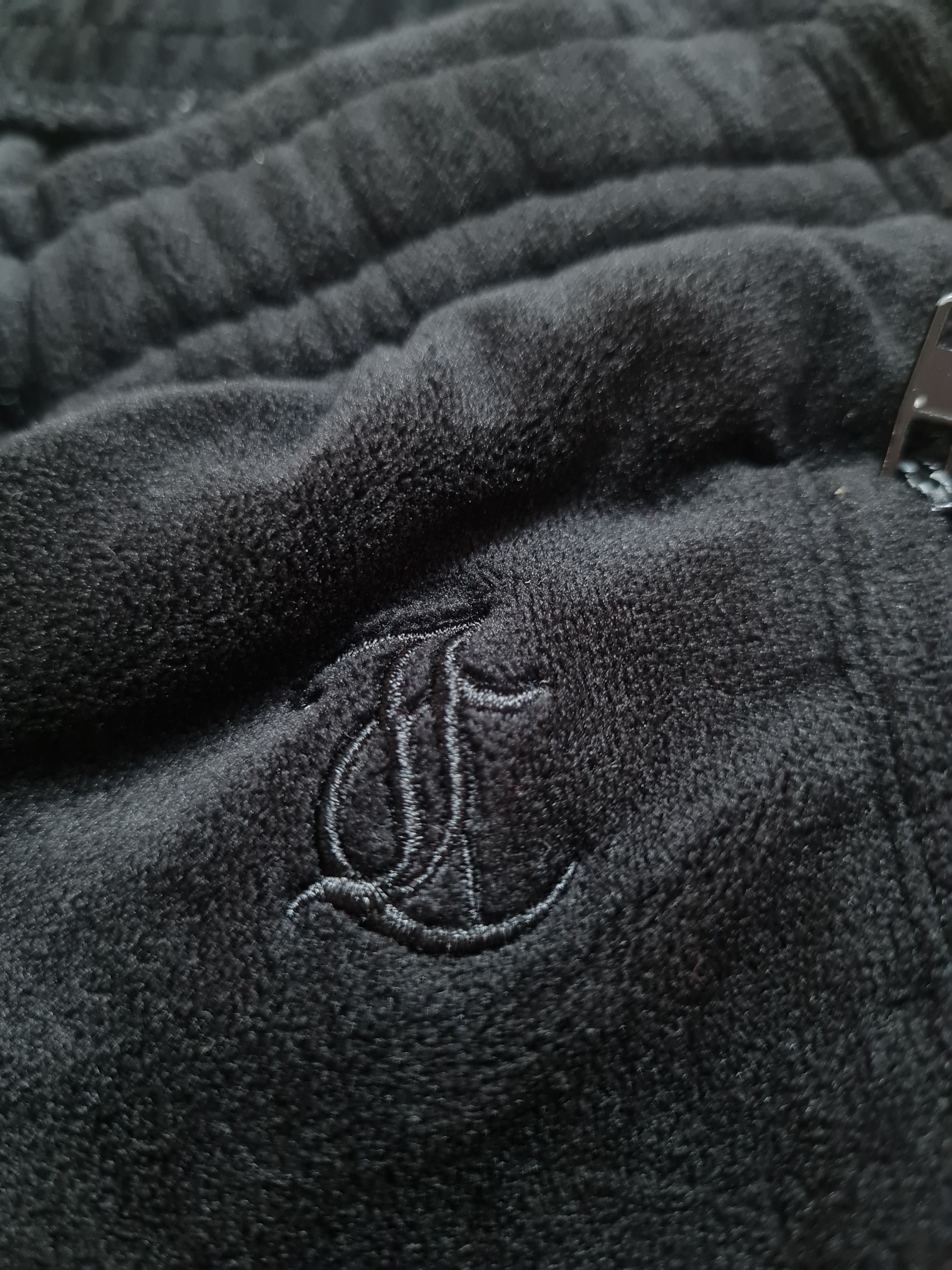 Juicy Couture Juicy Couture Sleepwear Shorts Sz M Velour Black Rhinestones Size 27" / US 4 / IT 40 - 10 Thumbnail