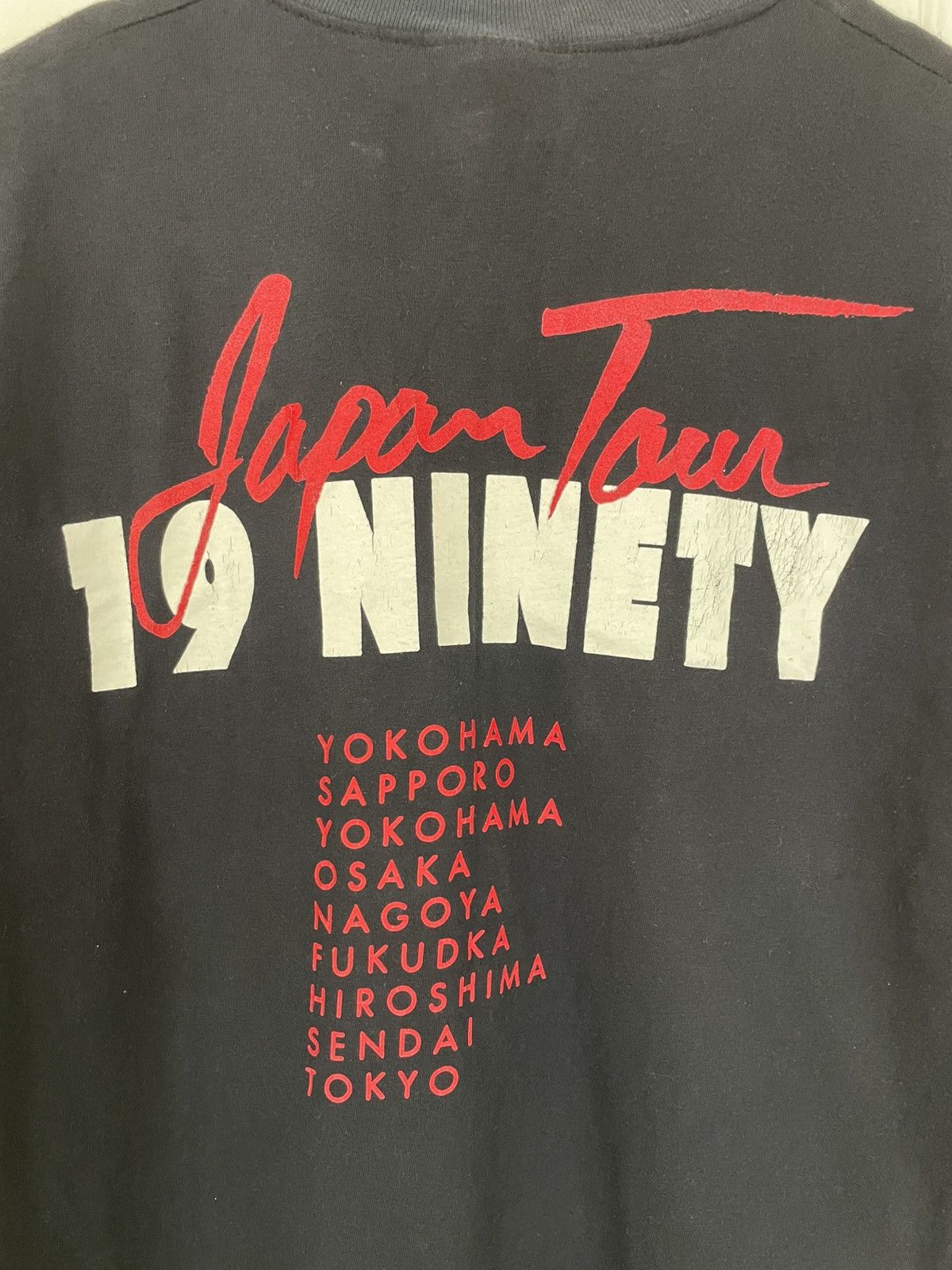Vintage Whitney Houston 1990 Japan tour shirt Size US L / EU 52-54 / 3 - 6 Thumbnail