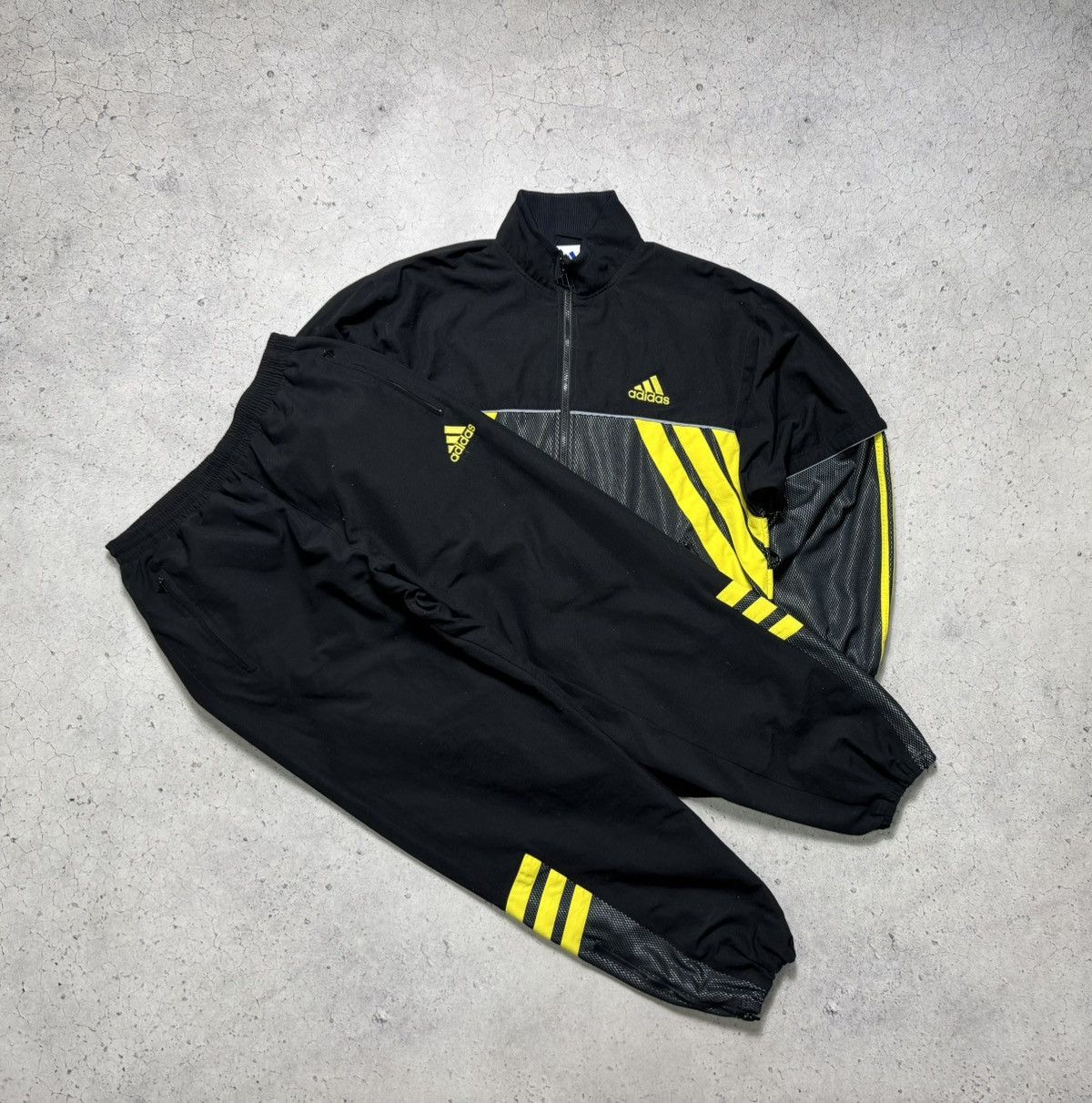 Adidas Adidas Vintage 90’s Nylon Track Suit Jacket And Pants Y2K Size US L / EU 52-54 / 3 - 1 Thumbnail