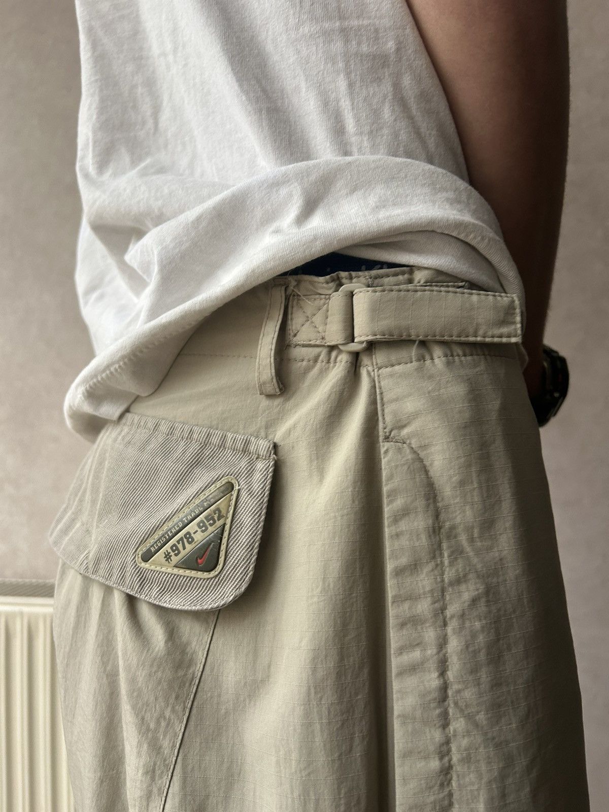 Nike Vintage 90s Nike Swoosh Baggy Parachute Track Pants Size US 34 / EU 50 - 7 Thumbnail