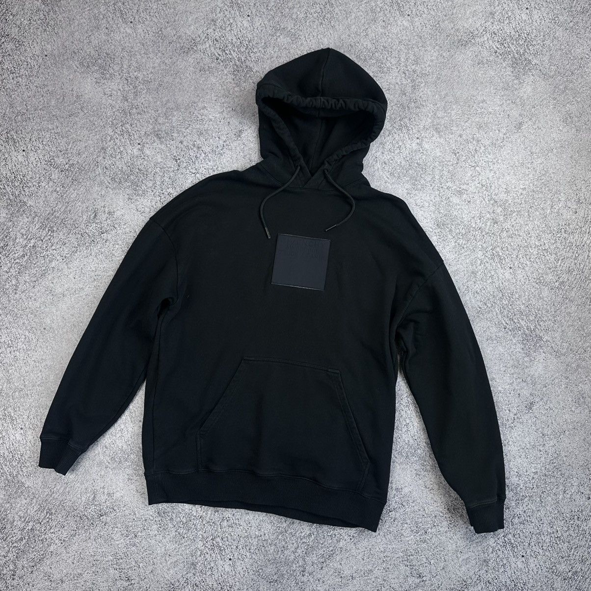 Givenchy Givenchy Black Address Patch Logo Hoodie Size L BMJ07Y30AF Size US L / EU 52-54 / 3 - 1 Thumbnail
