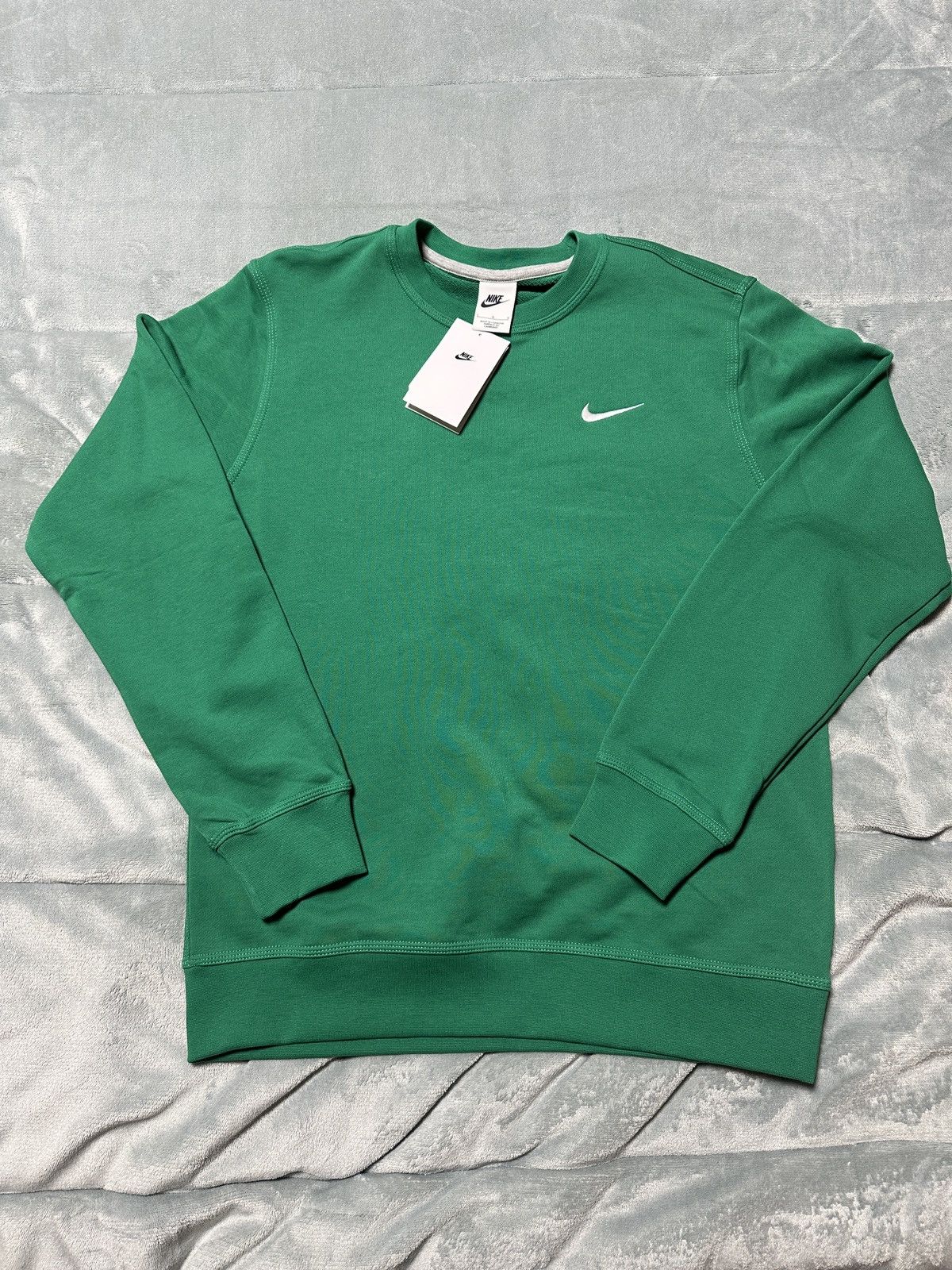 Nike Nike Sweatshirt Crewneck Kelly Green Size XL NWT NSW Size US XL / EU 56 / 4 - 1 Thumbnail