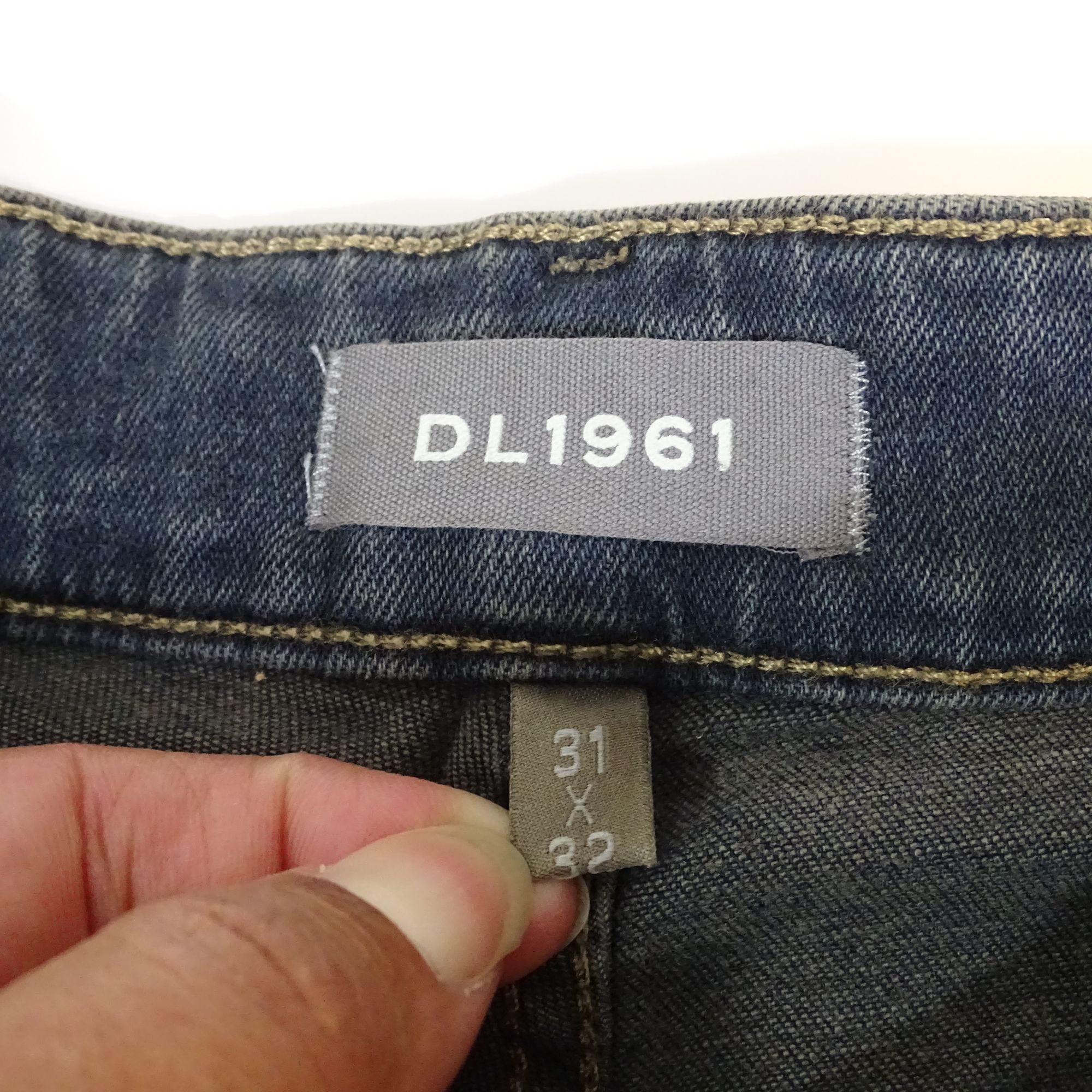 DL1961 DL1961 Russell Slim Straight Denim Jeans Men Size 31 x 32 Size US 31 - 6 Thumbnail