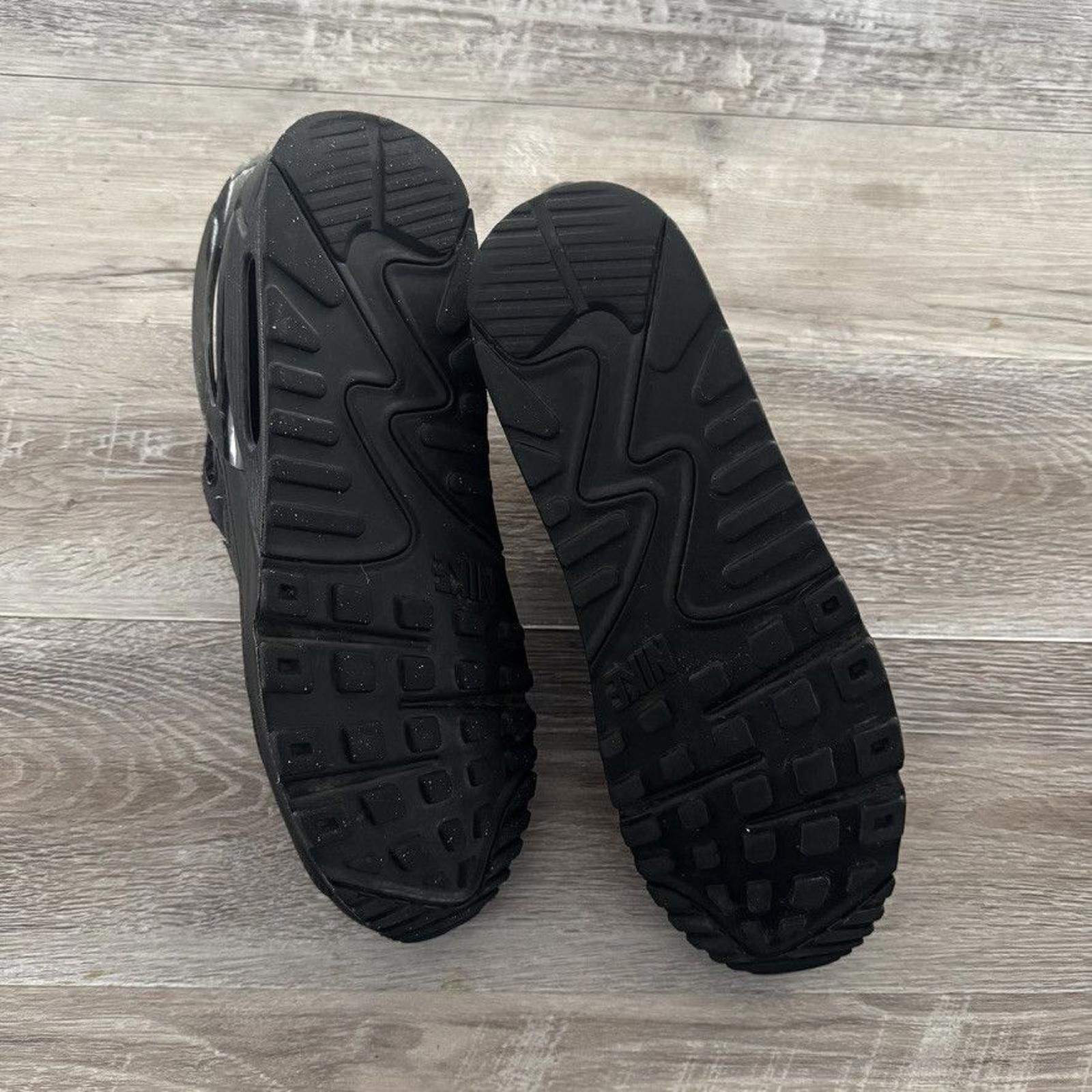 Nike NIKE • Air Max 90 Flyease "Triple Black" (12M) Size US 12 / EU 45 - 5 Thumbnail