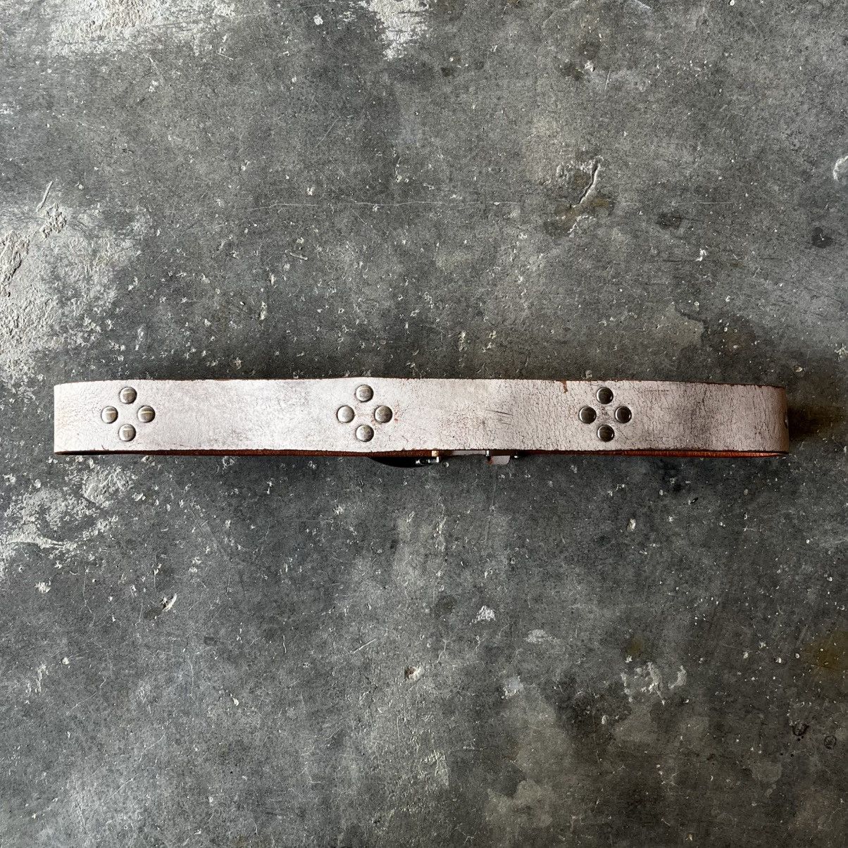 Levi's Vintage Clothing VINTAGE LEVI’S STUDDED LEATHER BELT Size 32 - 2 Thumbnail